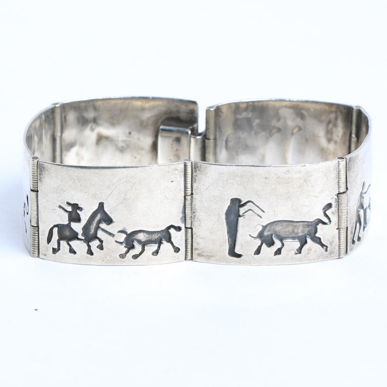 Vintage Sterling Silver Bull Fighting Motif Bracelet
