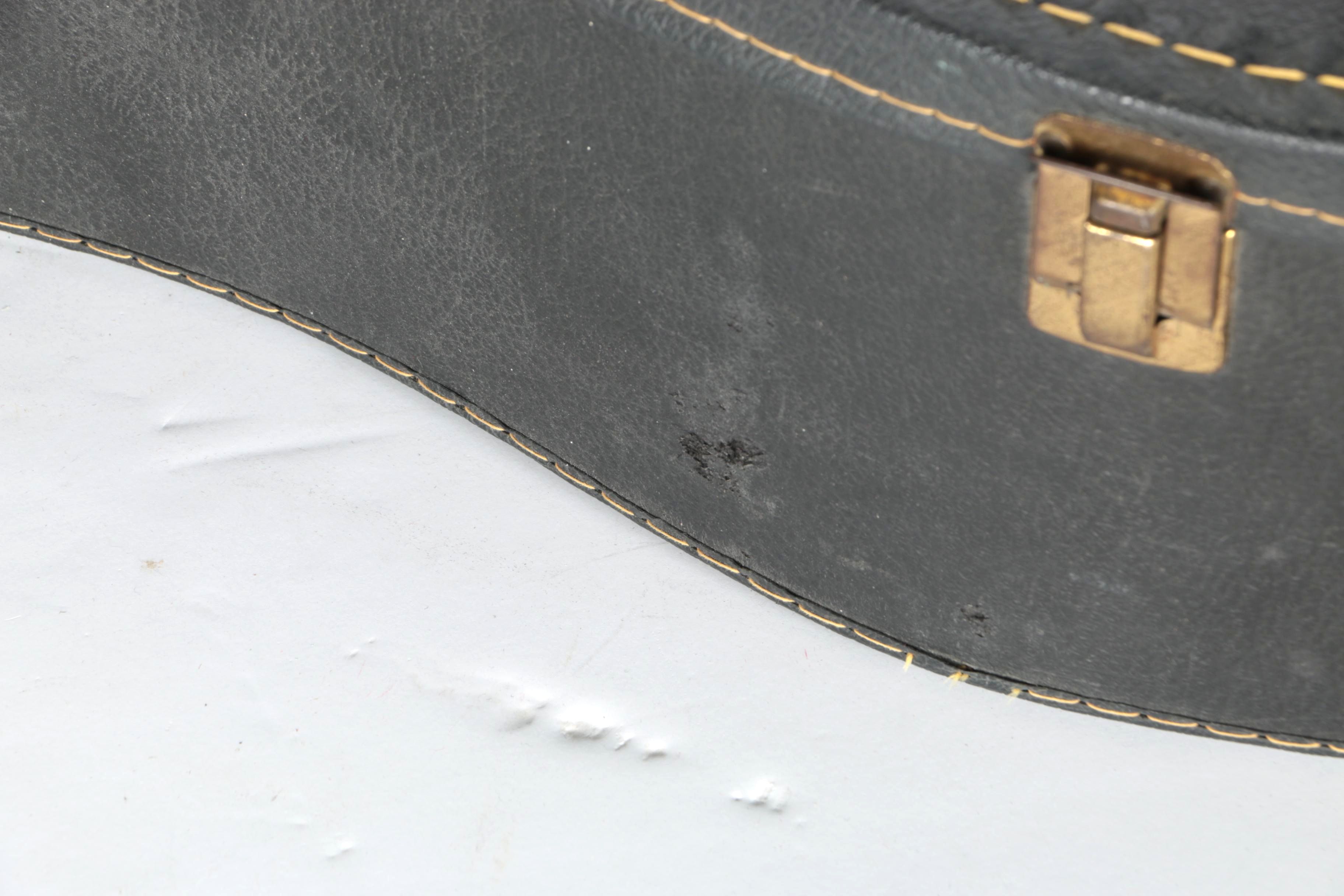 Aria Concert Classical Style Guitar and Case