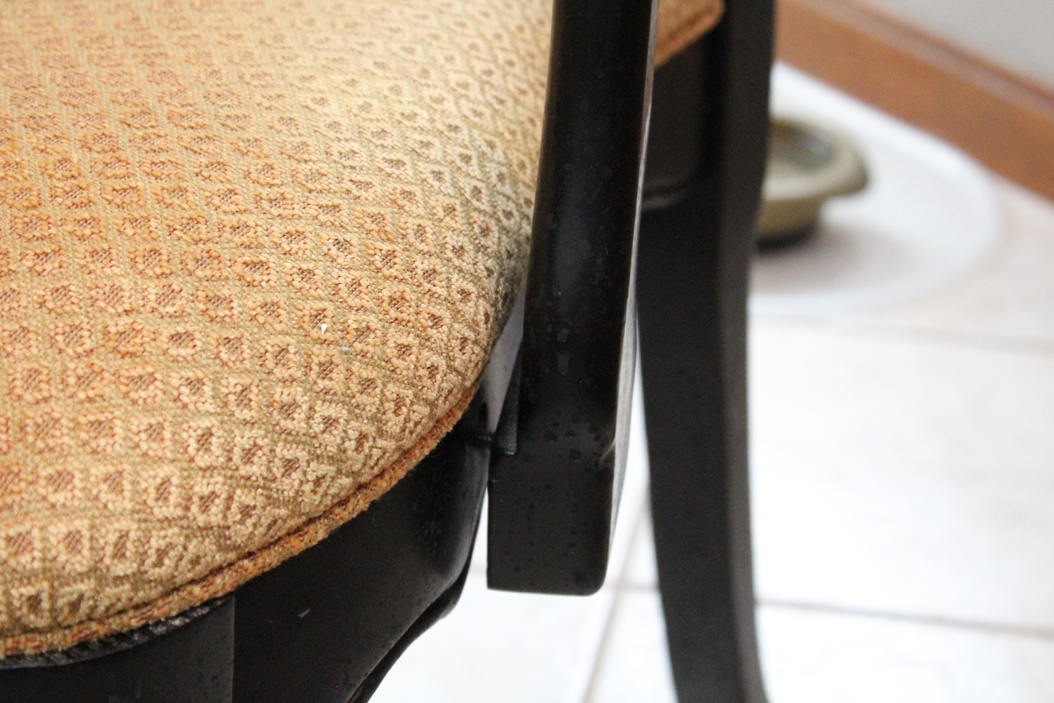 Round Leaf Wooden Table and Chairs by A.R.T. Furniture
