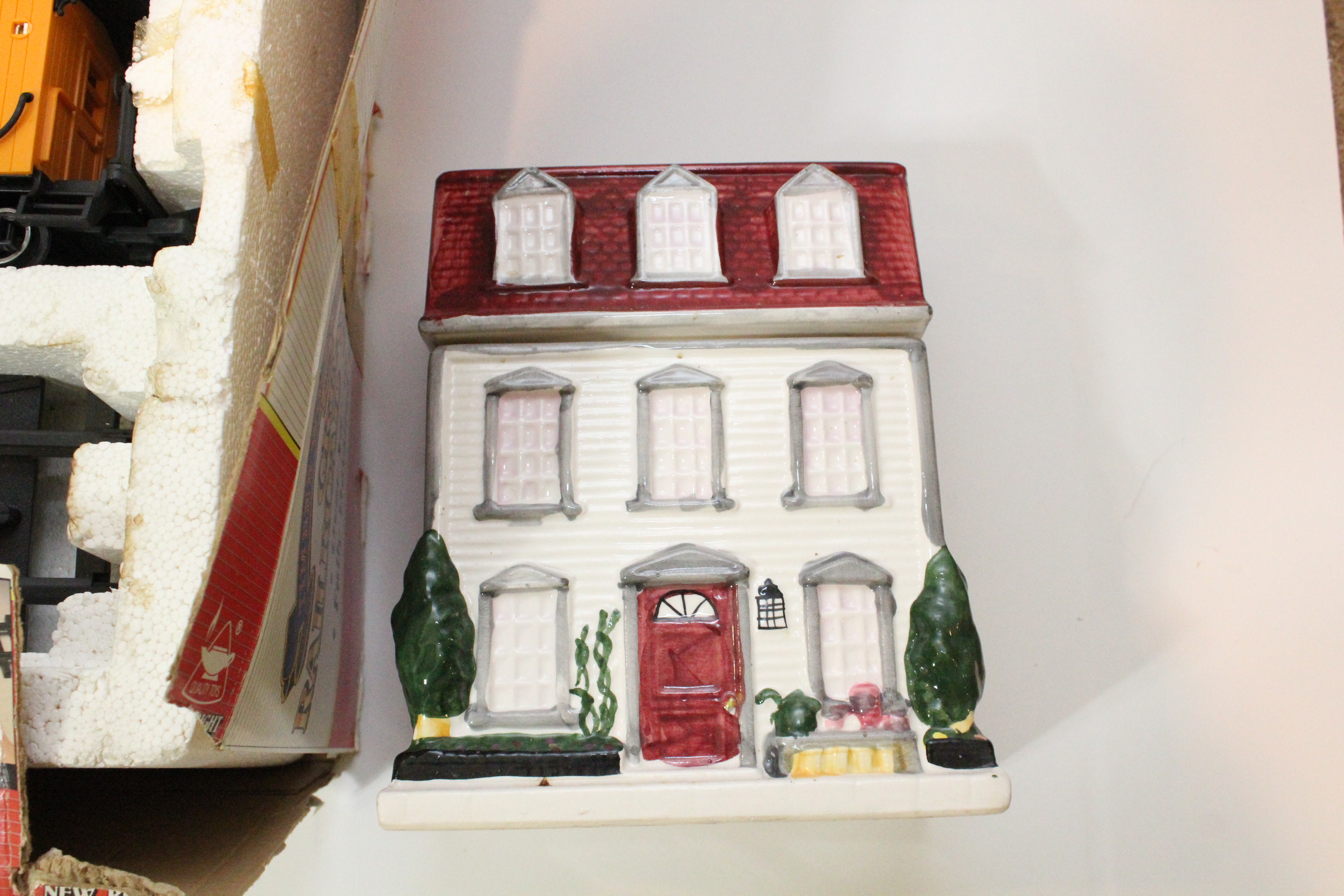 Timber Wolf & Redwood Great Railroad Empire and Sherwood Cookie Jar