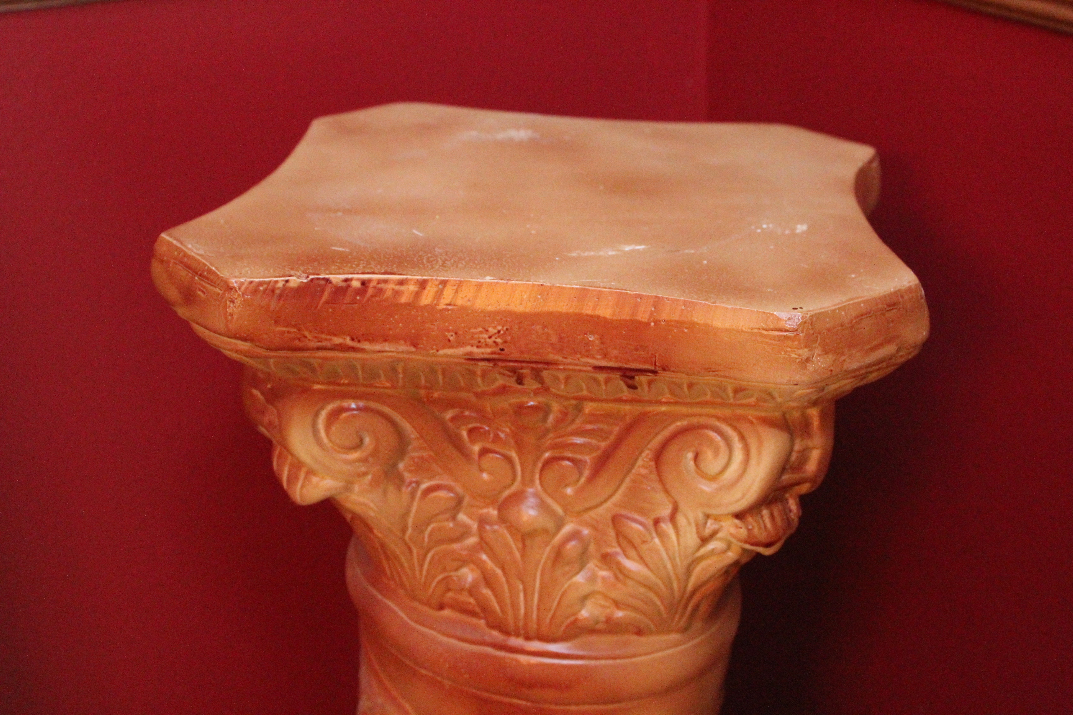 Grapevine Motif Pedestal