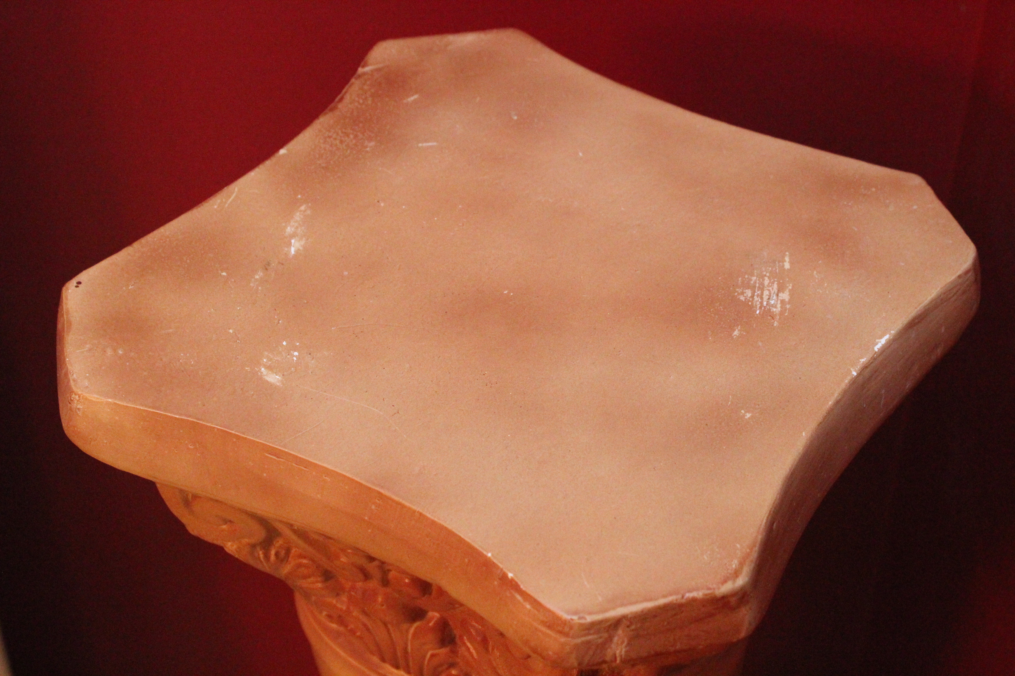 Grapevine Motif Pedestal