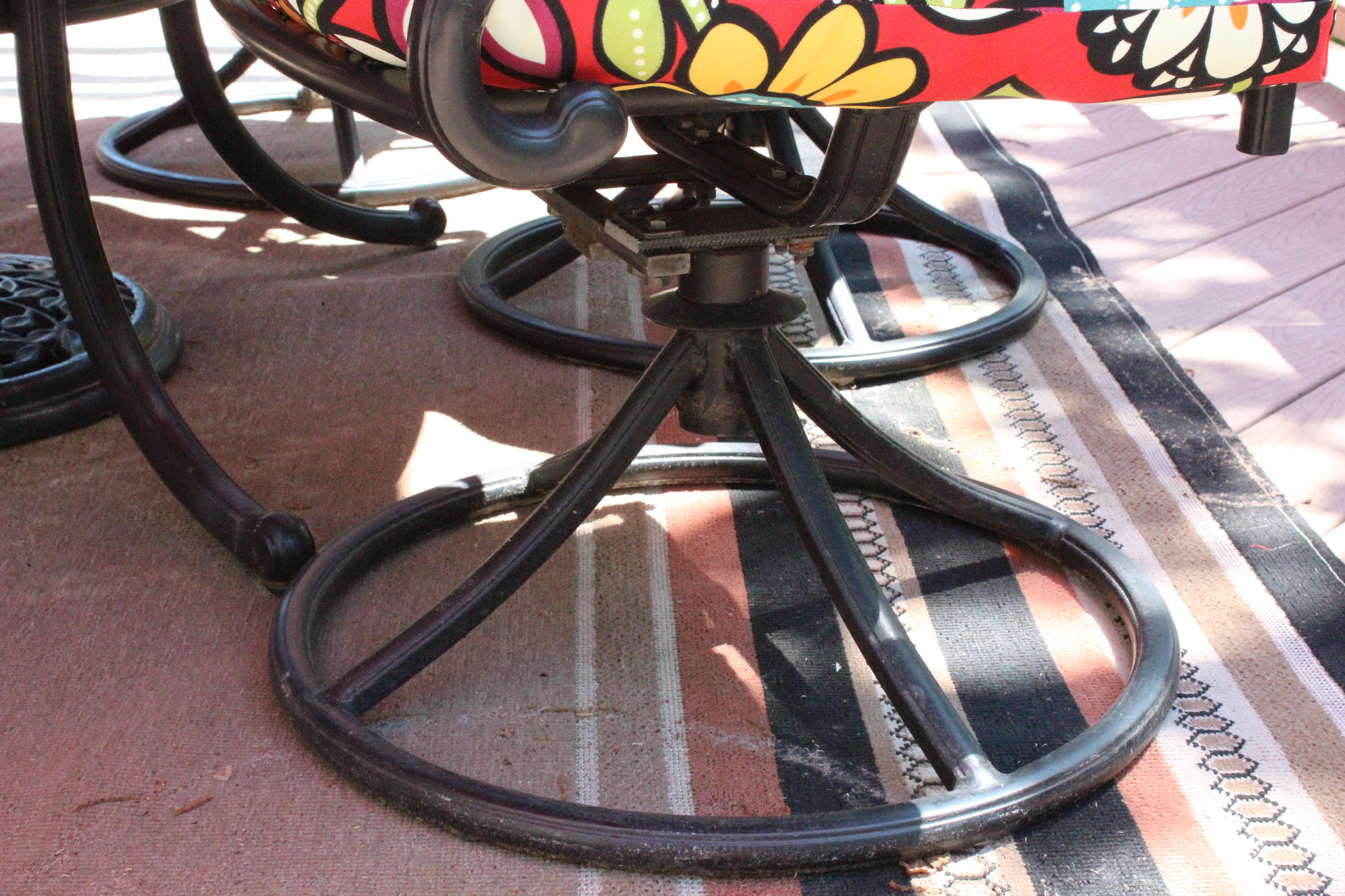 Patio Table and Chair Set with Solarium Cushions