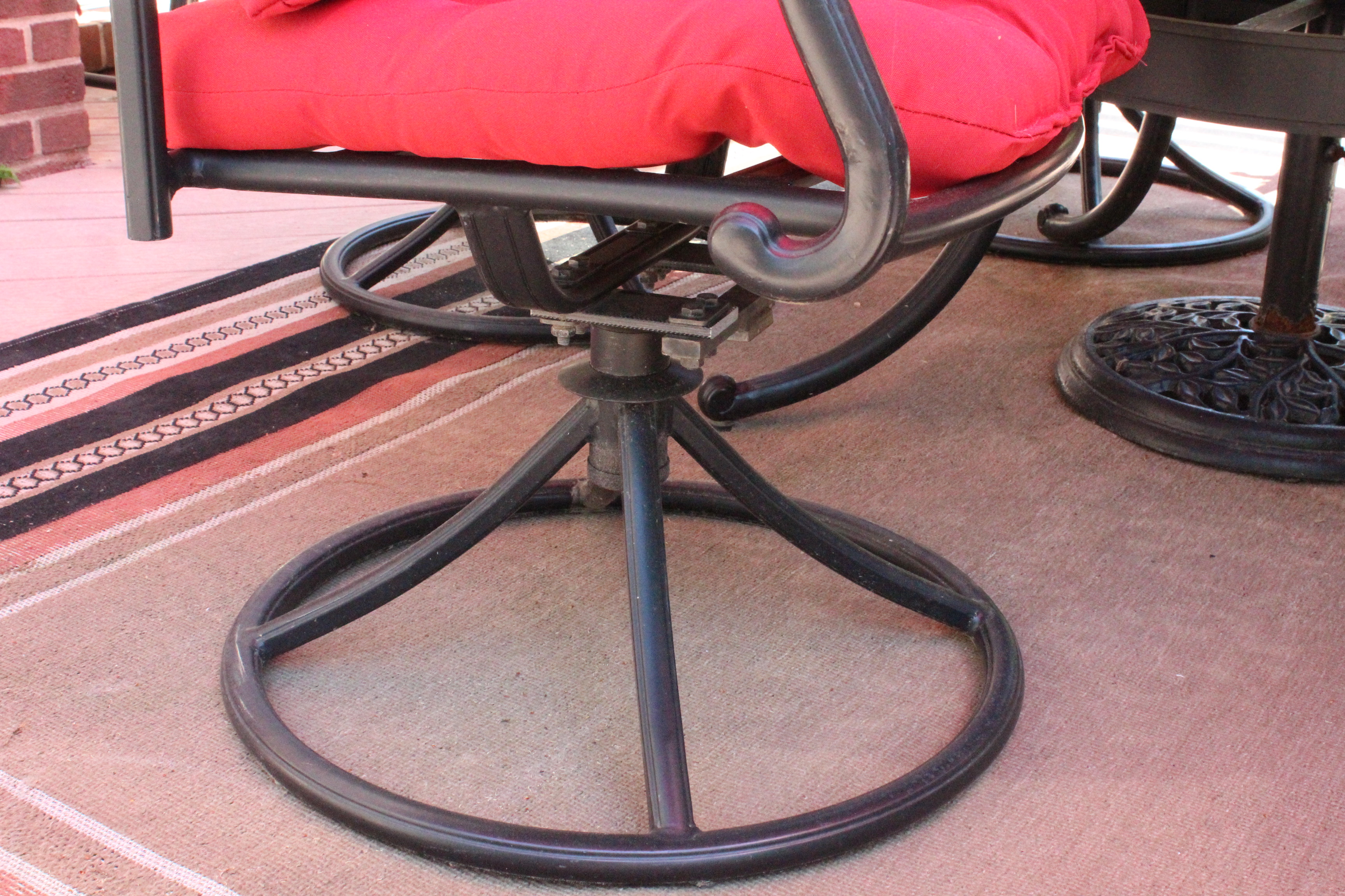 Patio Table and Chair Set with Solarium Cushions