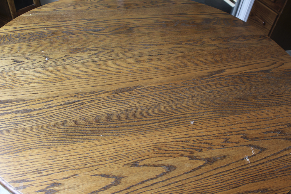 Walter of Wabash Round Oak Dining Table