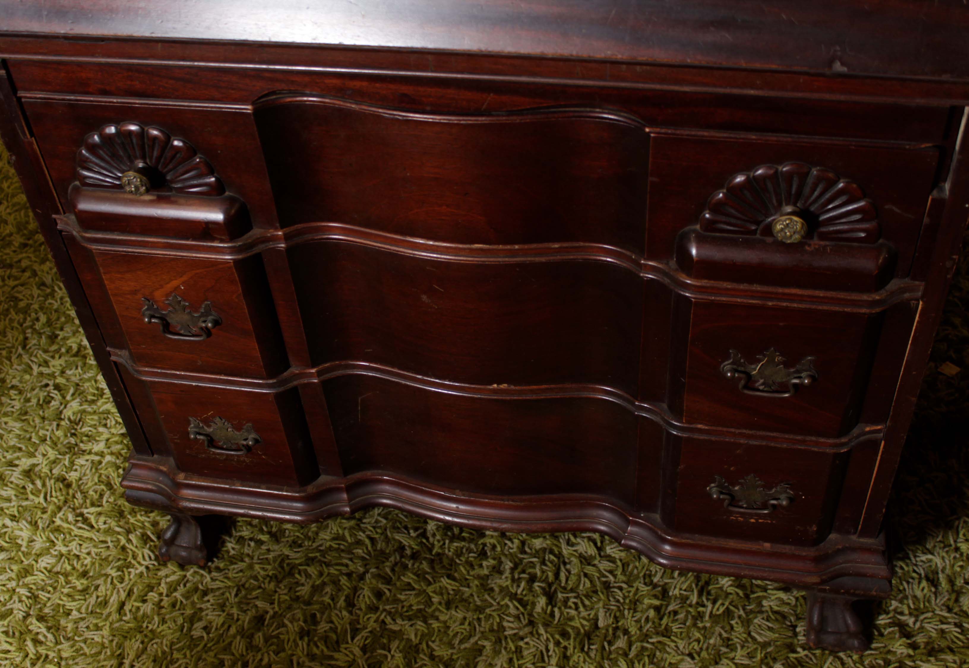 Governor Winthrop Style Block Front Desk