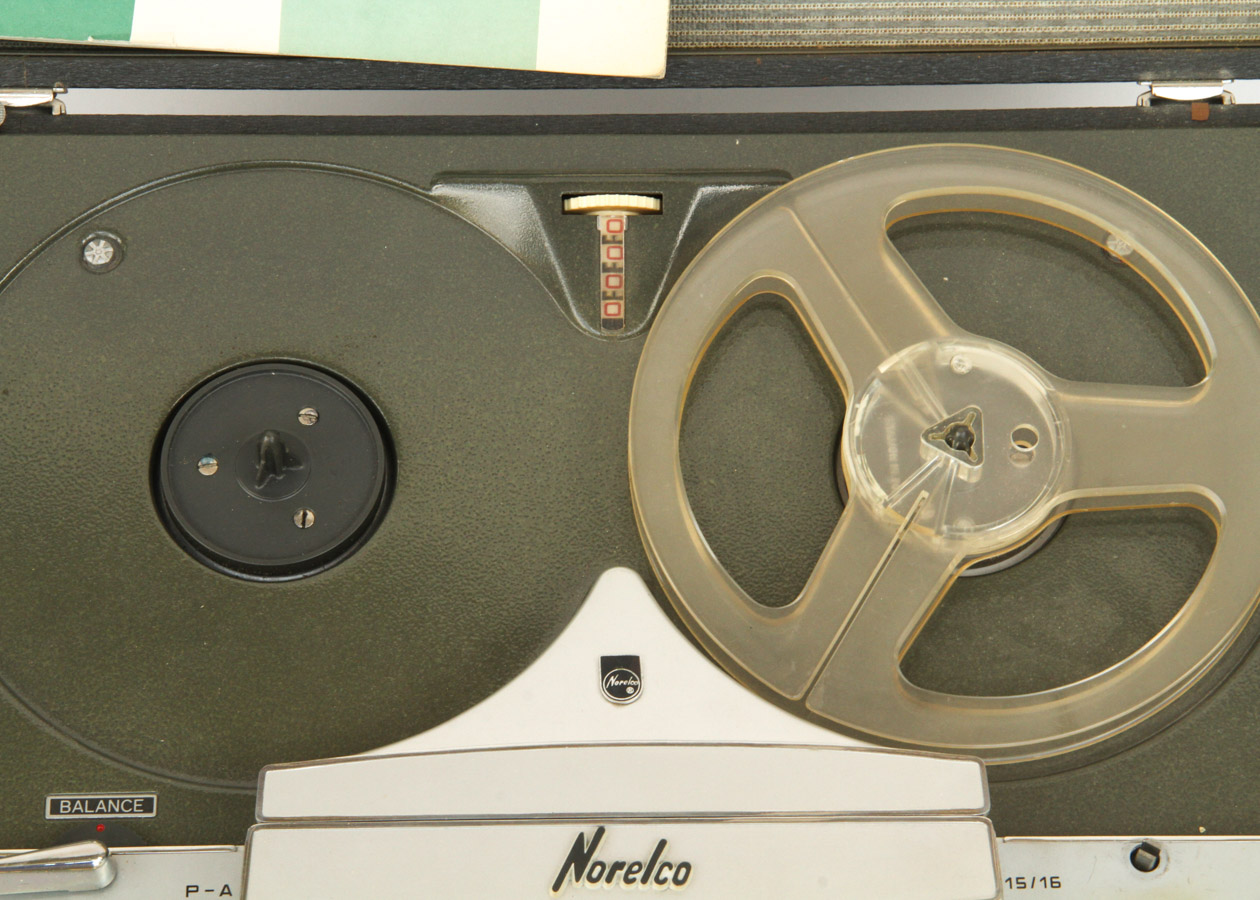 Vintage Norelco Stereo Continental 401