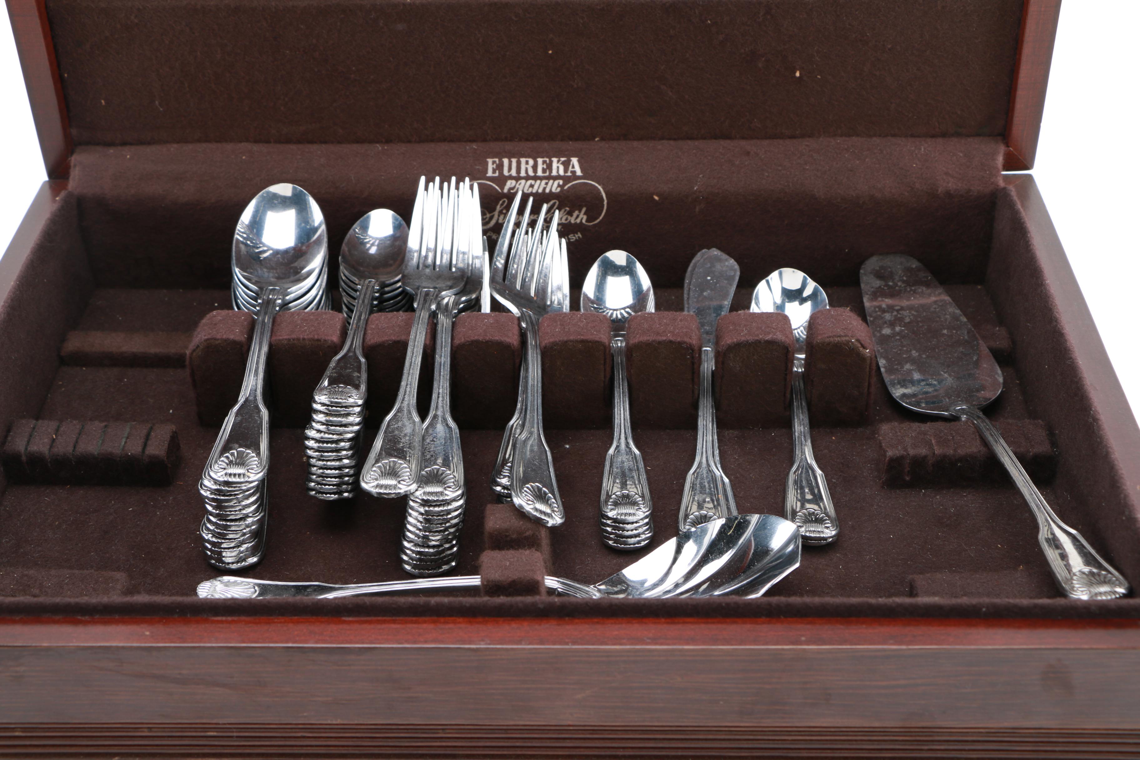 Towle Supreme Cutlery "English Shell" Stainless Flatware Set