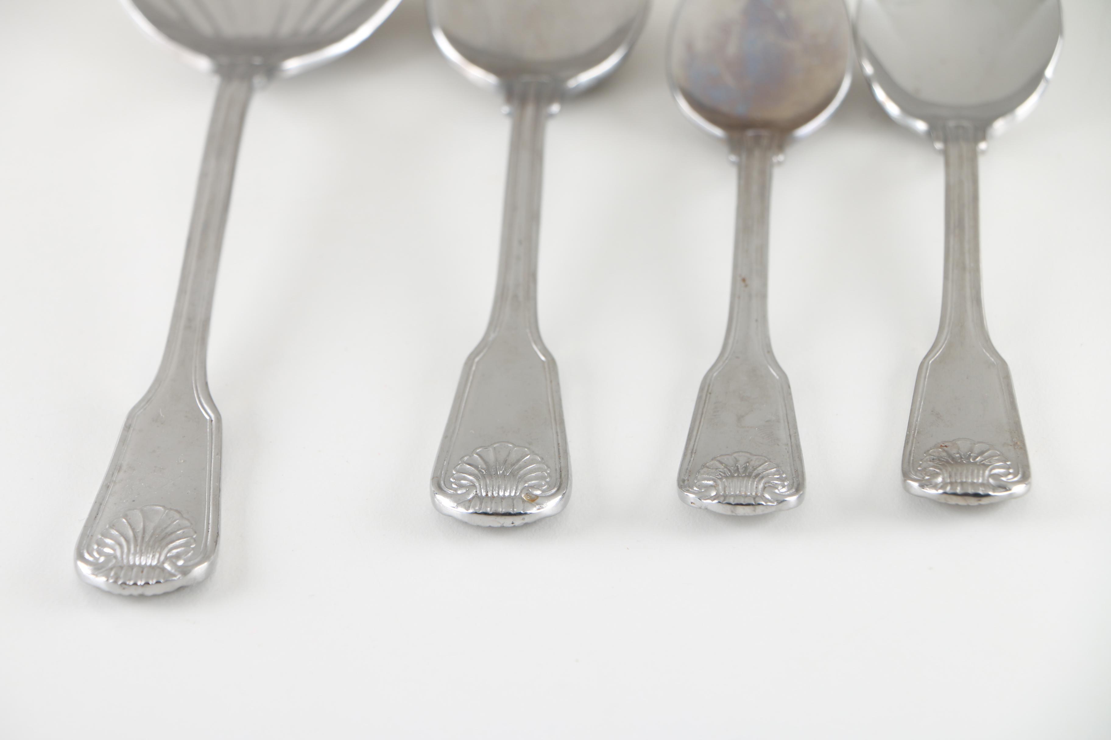 Towle Supreme Cutlery "English Shell" Stainless Flatware Set