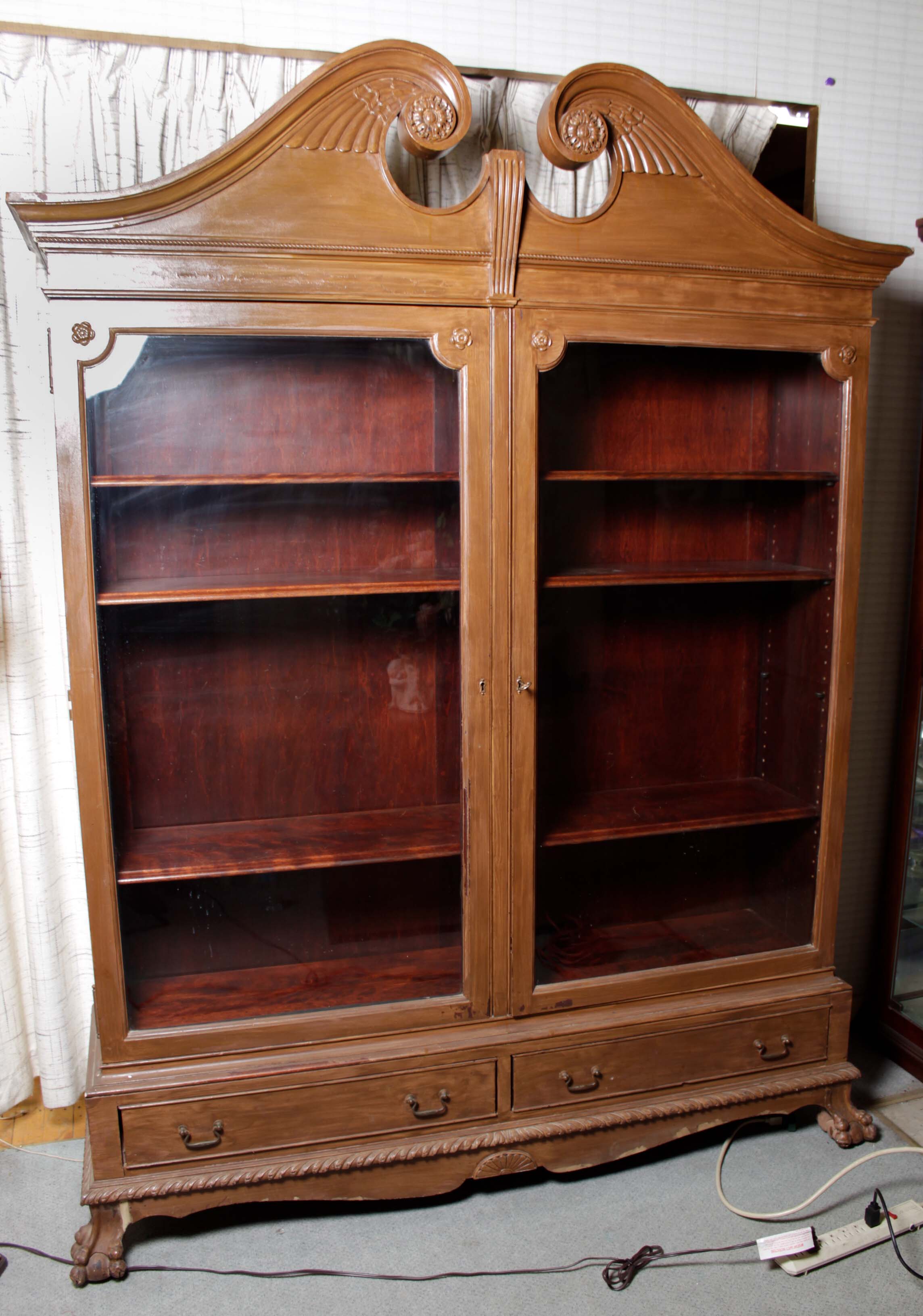 Early 20th Century Paine Furniture Chippendale-Style Display Cabinet