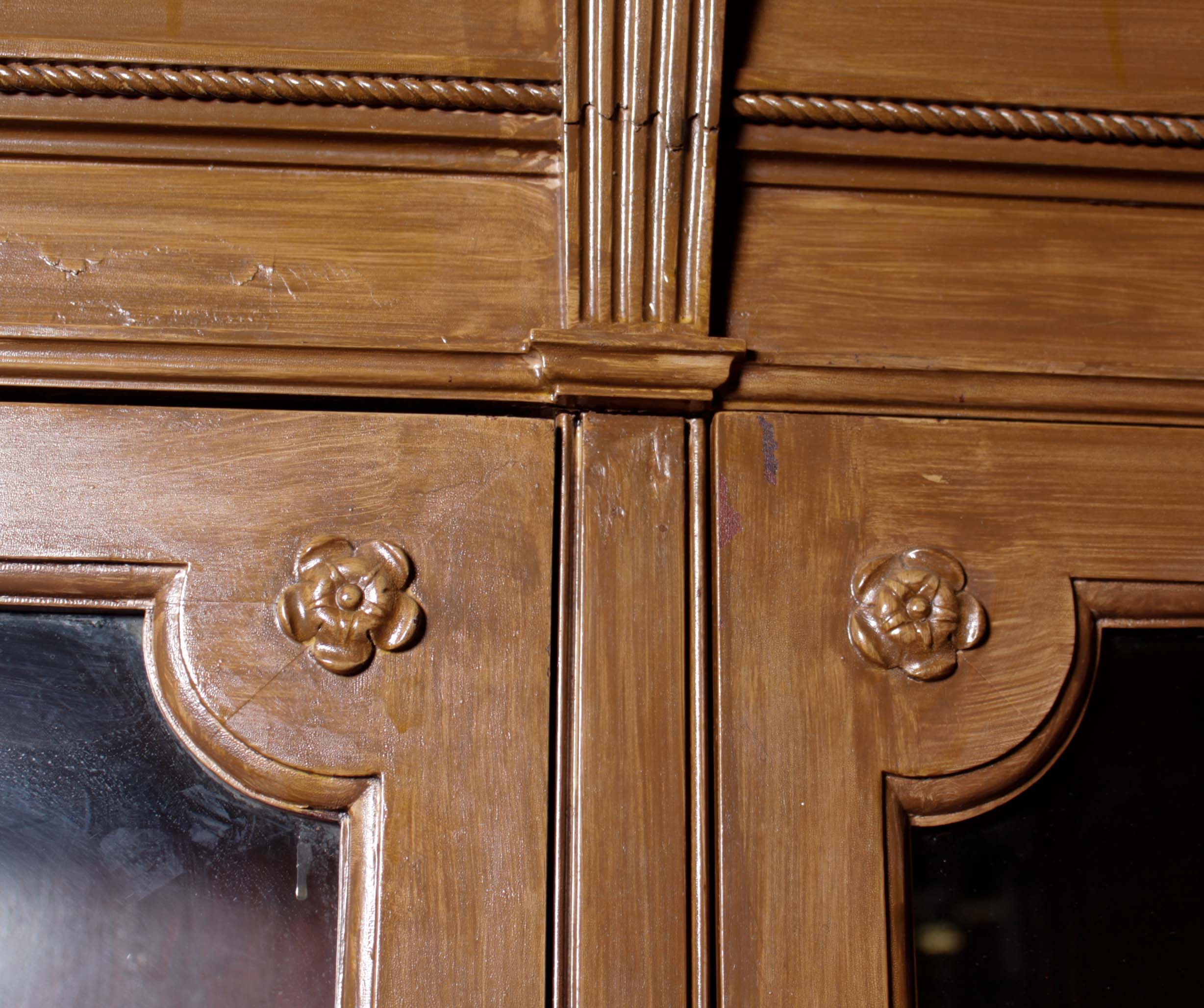 Early 20th Century Paine Furniture Chippendale-Style Display Cabinet