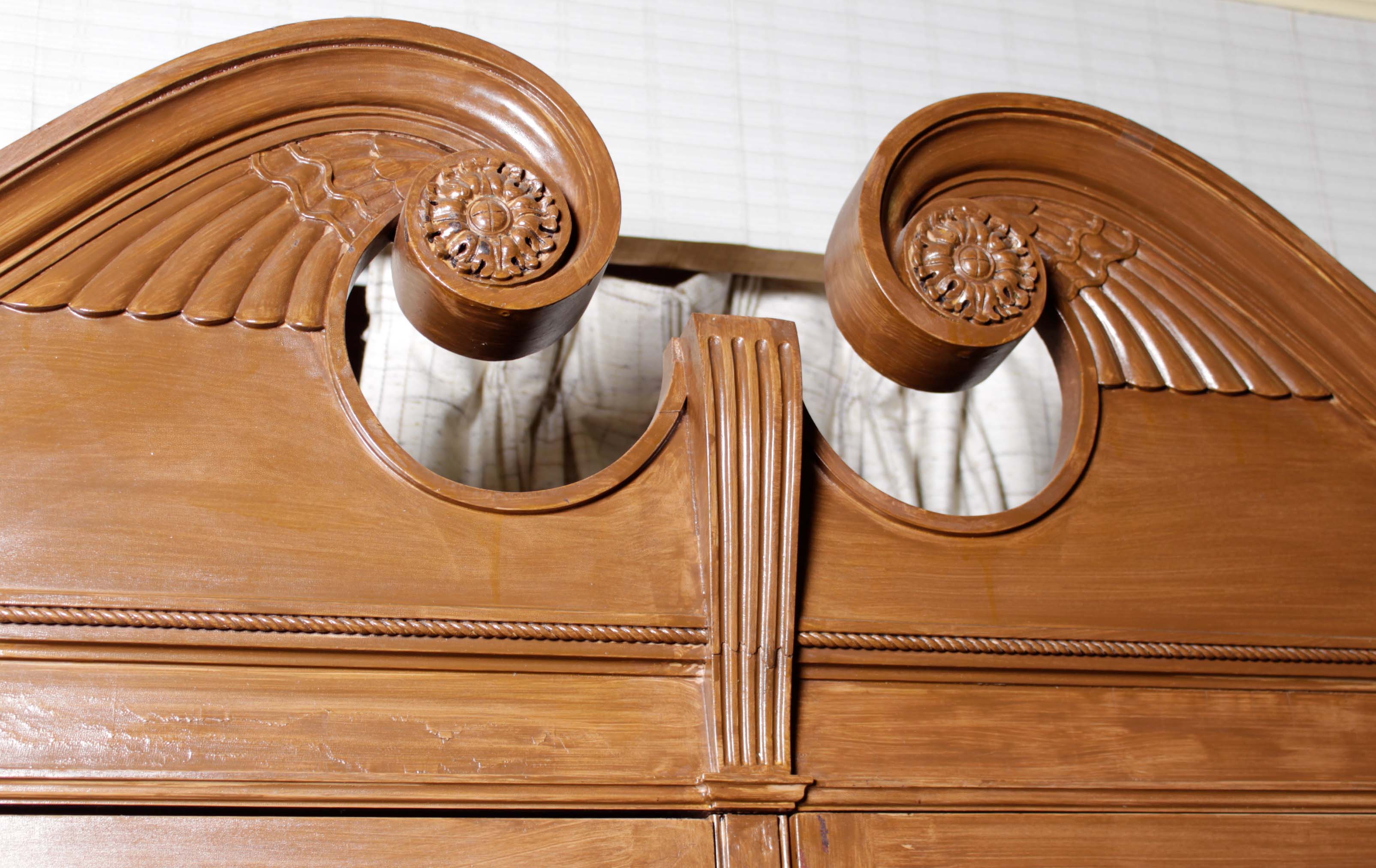 Early 20th Century Paine Furniture Chippendale-Style Display Cabinet
