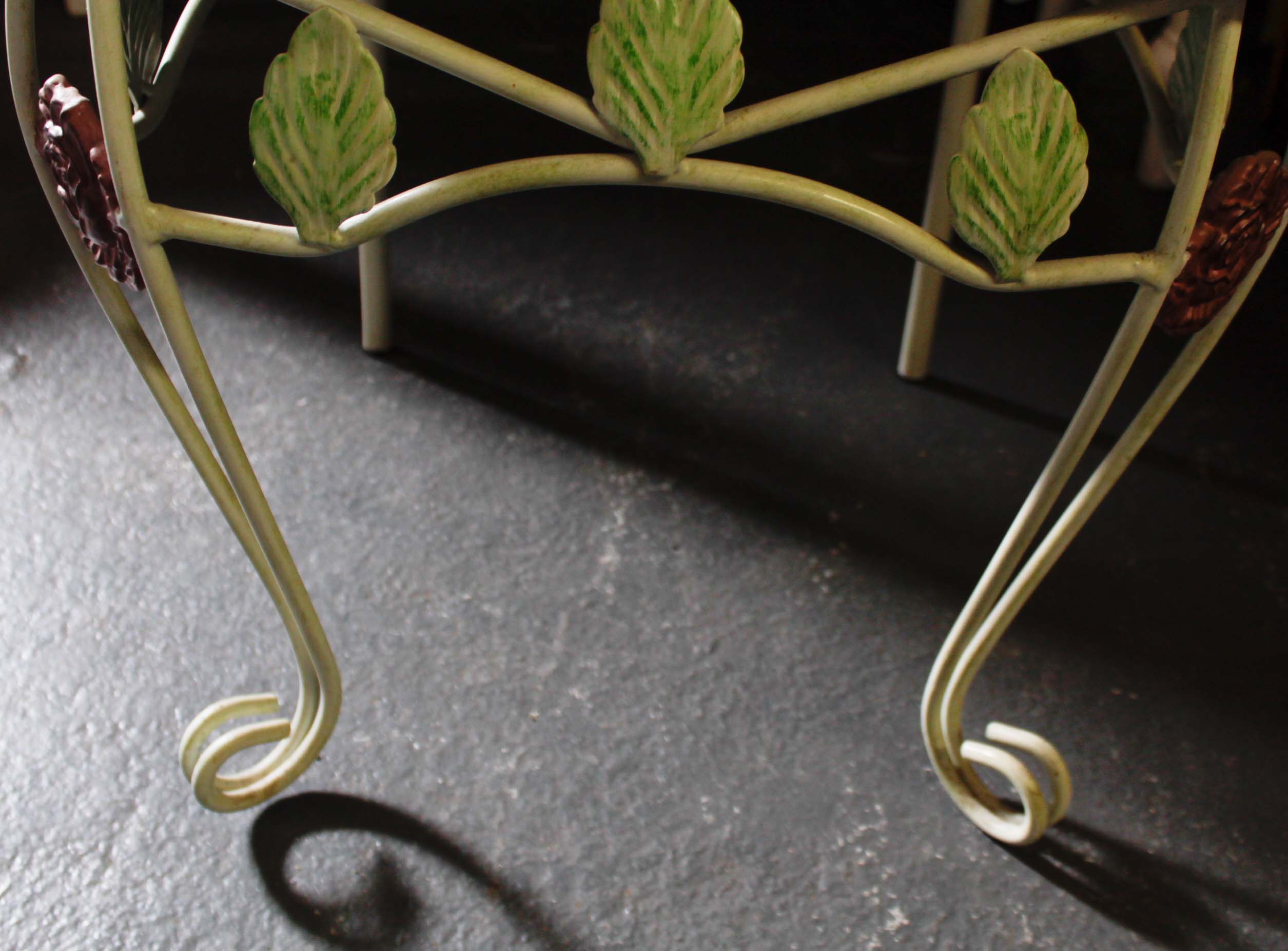 Patio Dining Table and Chairs With Tole Flowers