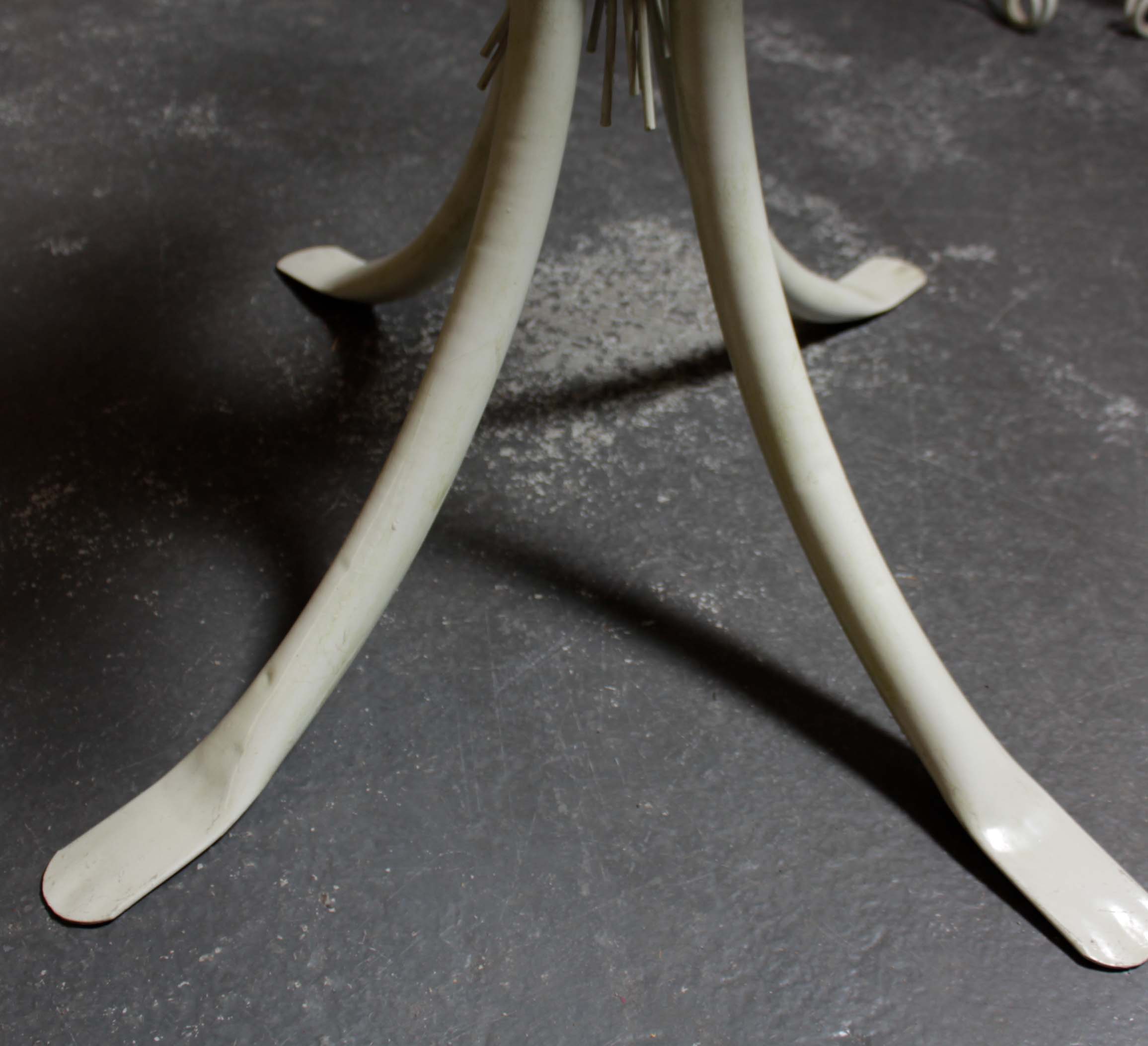 Patio Dining Table and Chairs With Tole Flowers