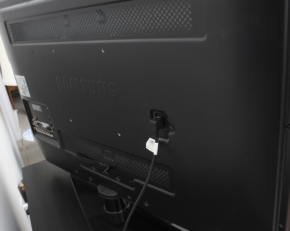 Samsung Flat Screen Television