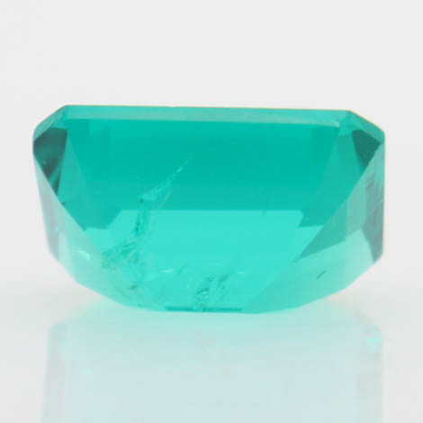 Loose 3.03 CTS Synthetic Emerald Stone
