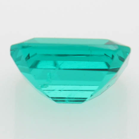 Loose 3.03 CTS Synthetic Emerald Stone
