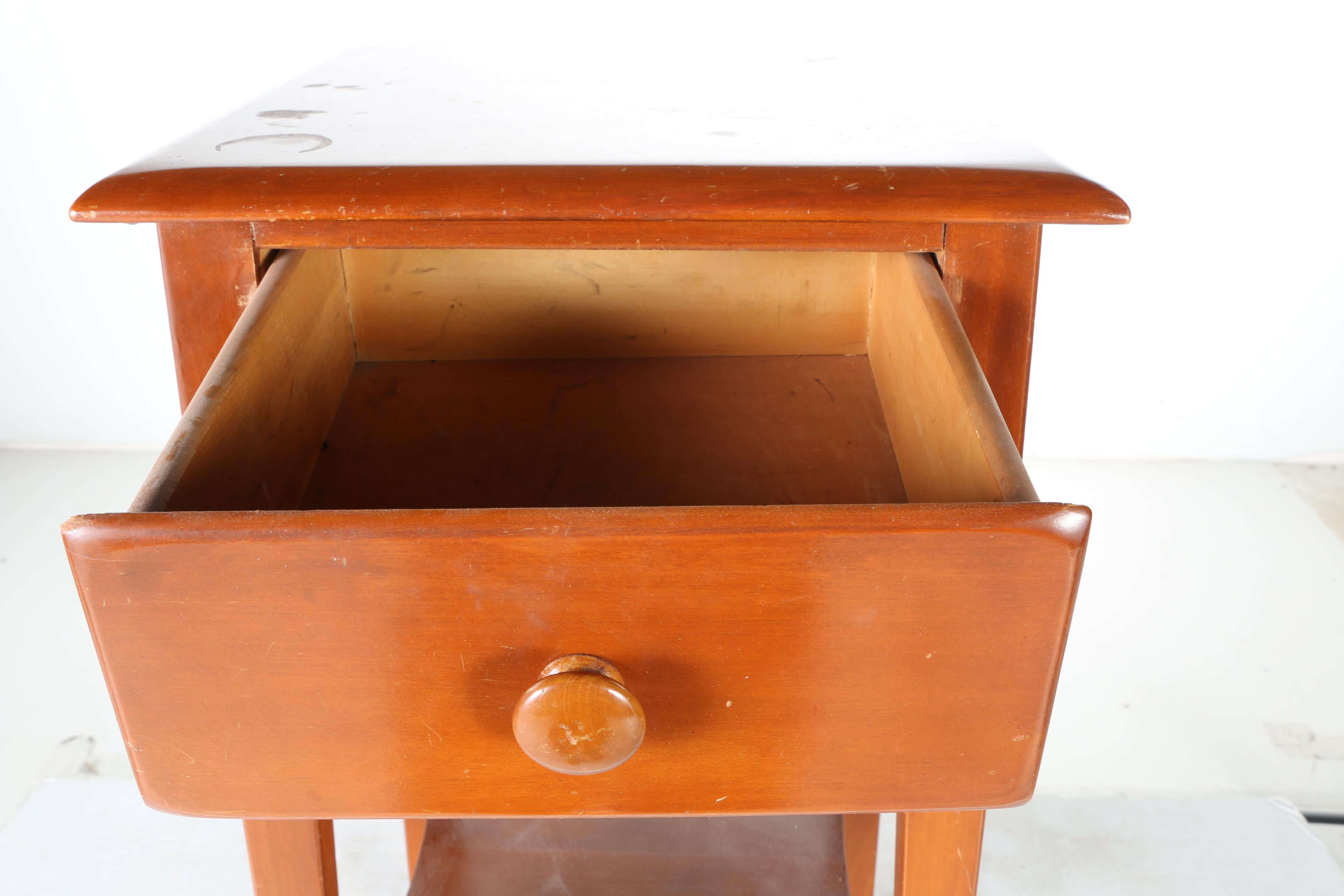 One-Drawer Nightstands