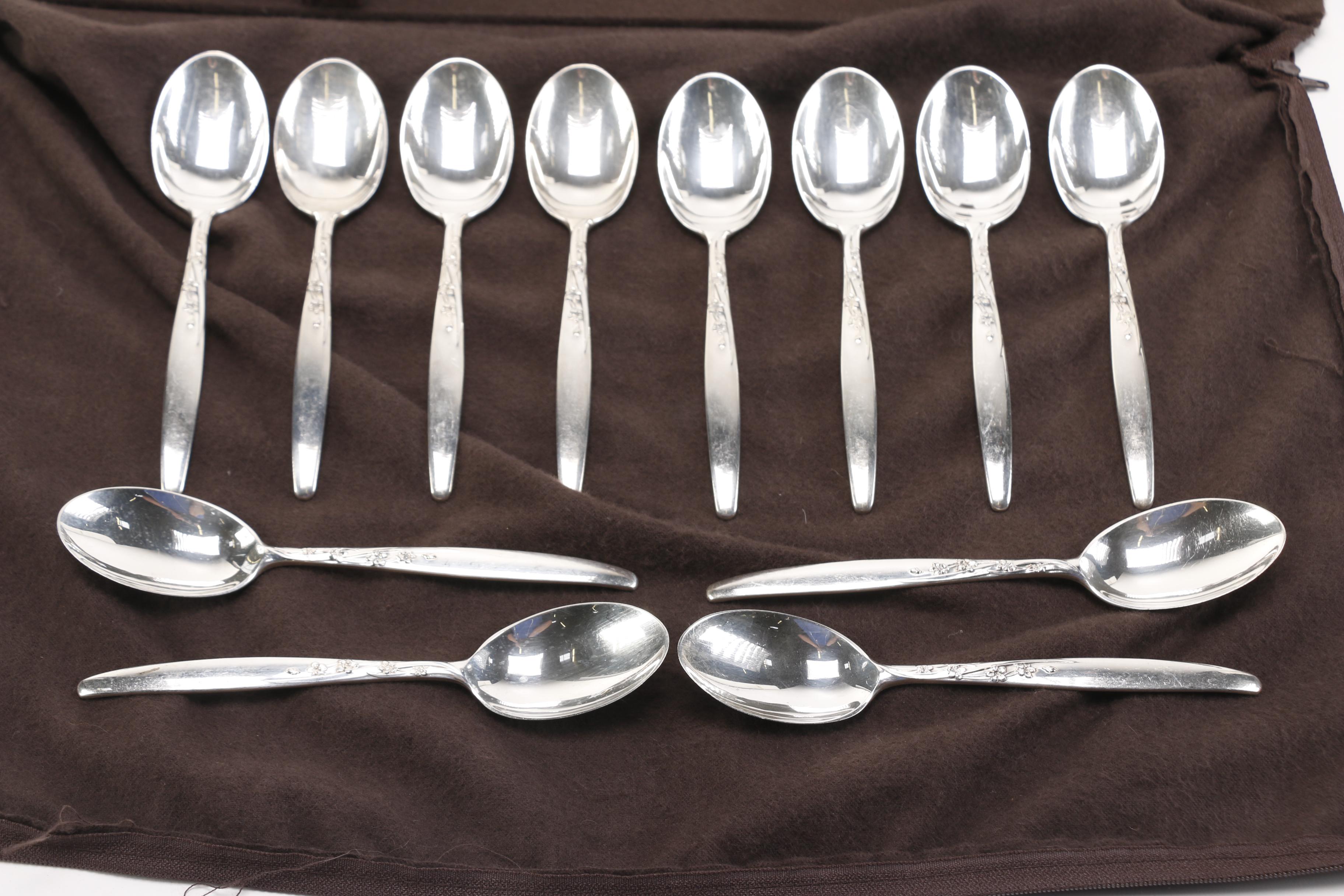 Lunt Silversmiths "Summer Song" Sterling Silver Flatware Set