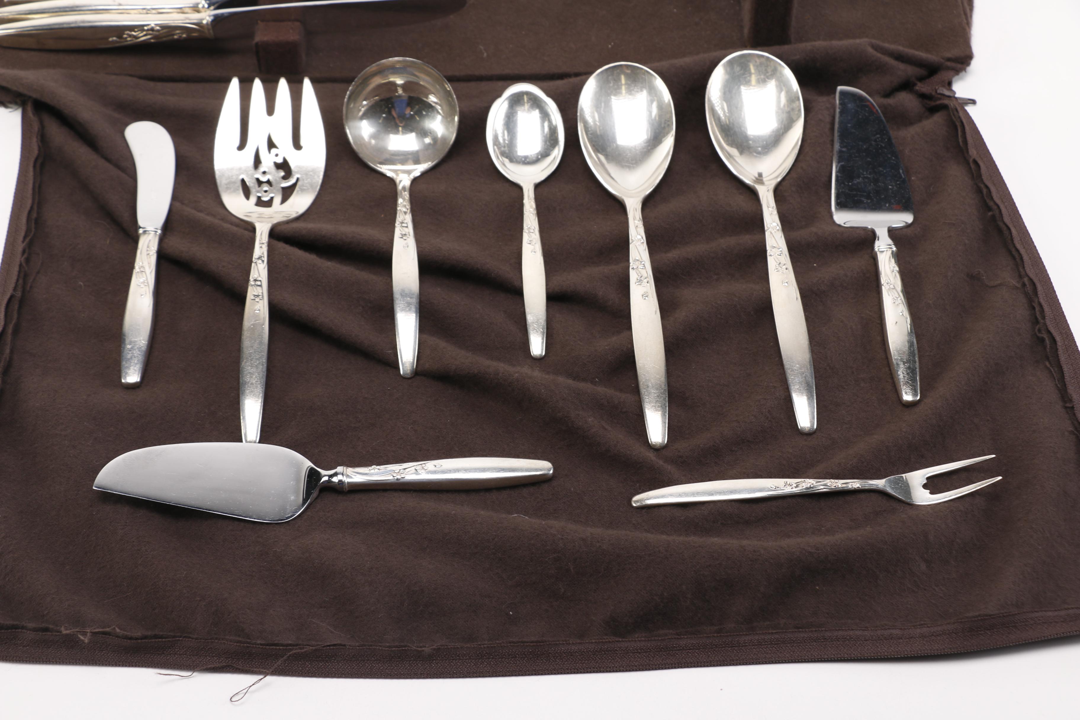 Lunt Silversmiths "Summer Song" Sterling Silver Flatware Set