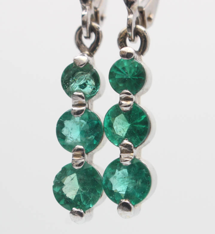 14K Yellow Gold Emerald Dangle Earrings