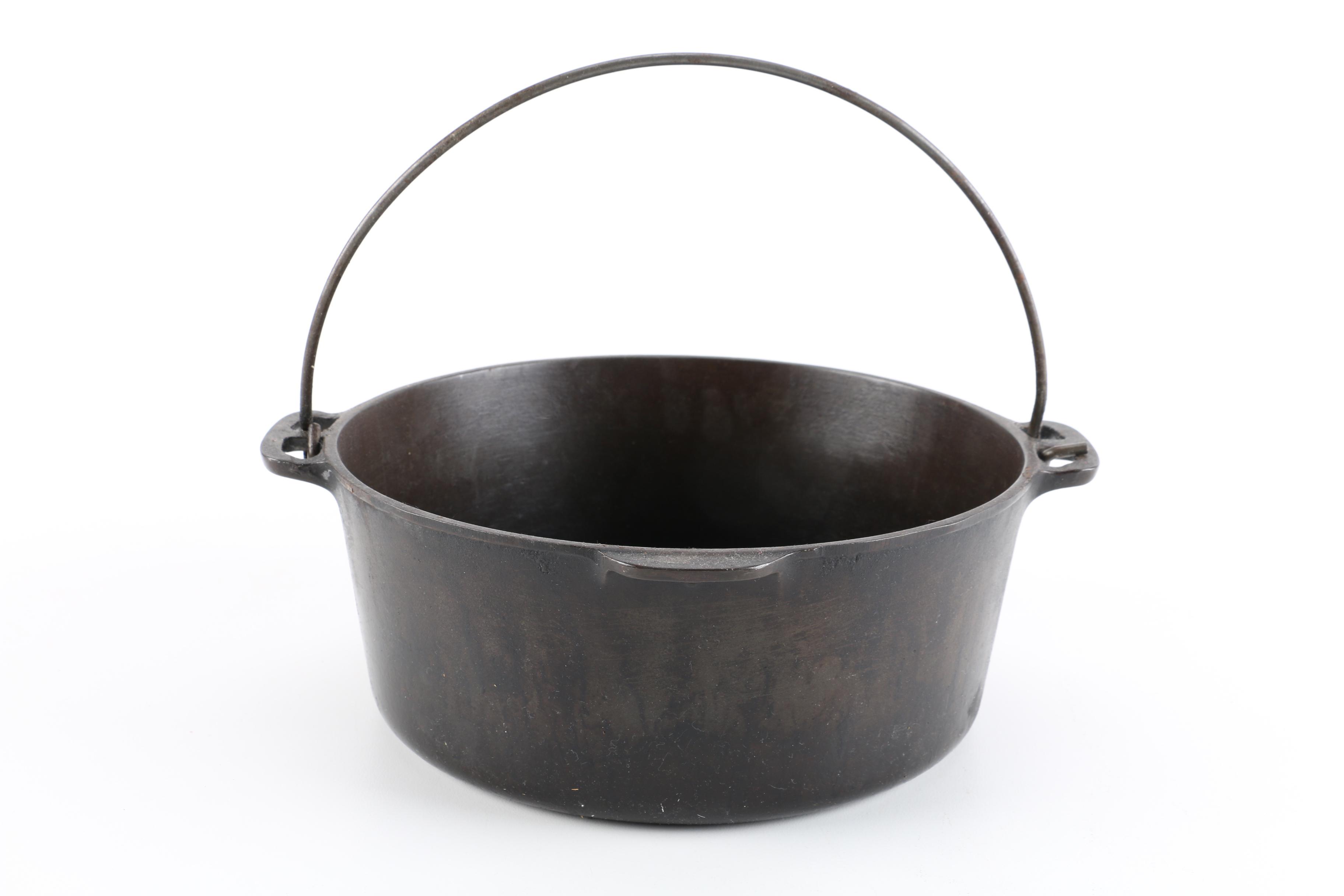 Cast Iron Dutch Oven With Stand