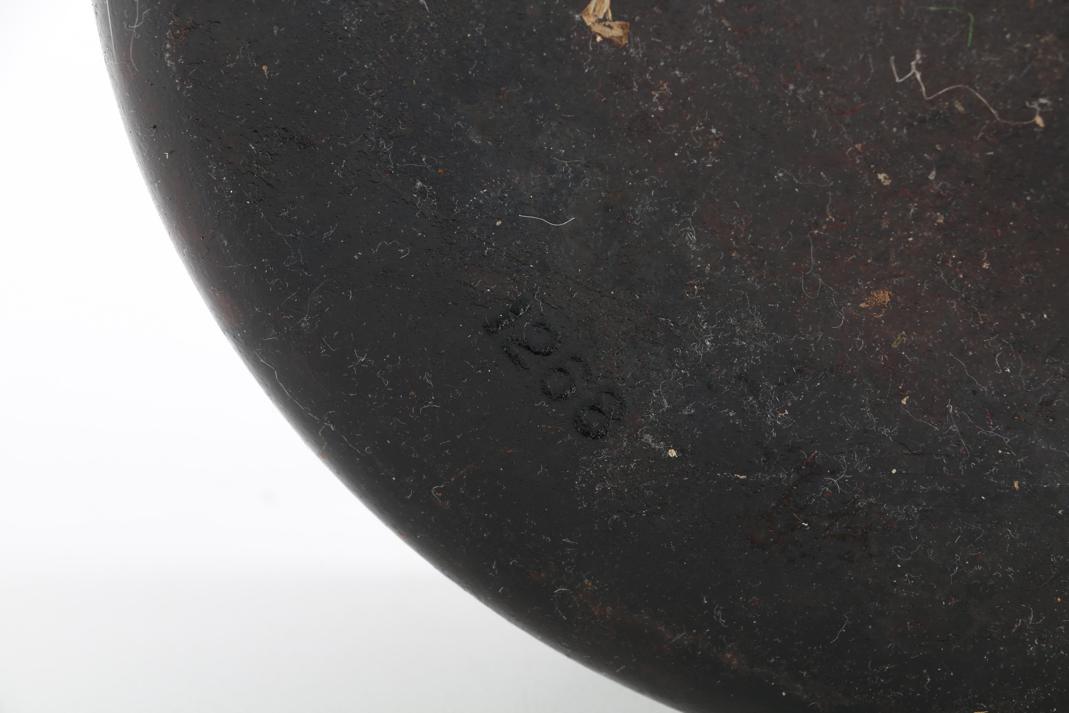 Cast Iron Dutch Oven With Stand