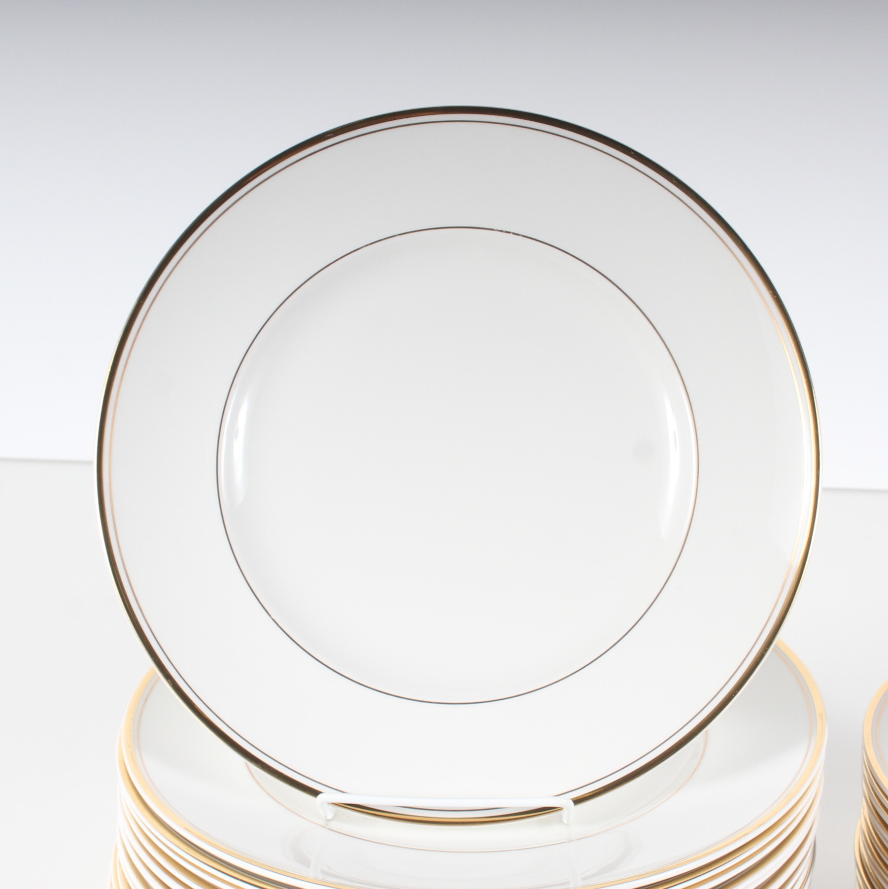 Royal Doulton Plates in "Oxford Gold"