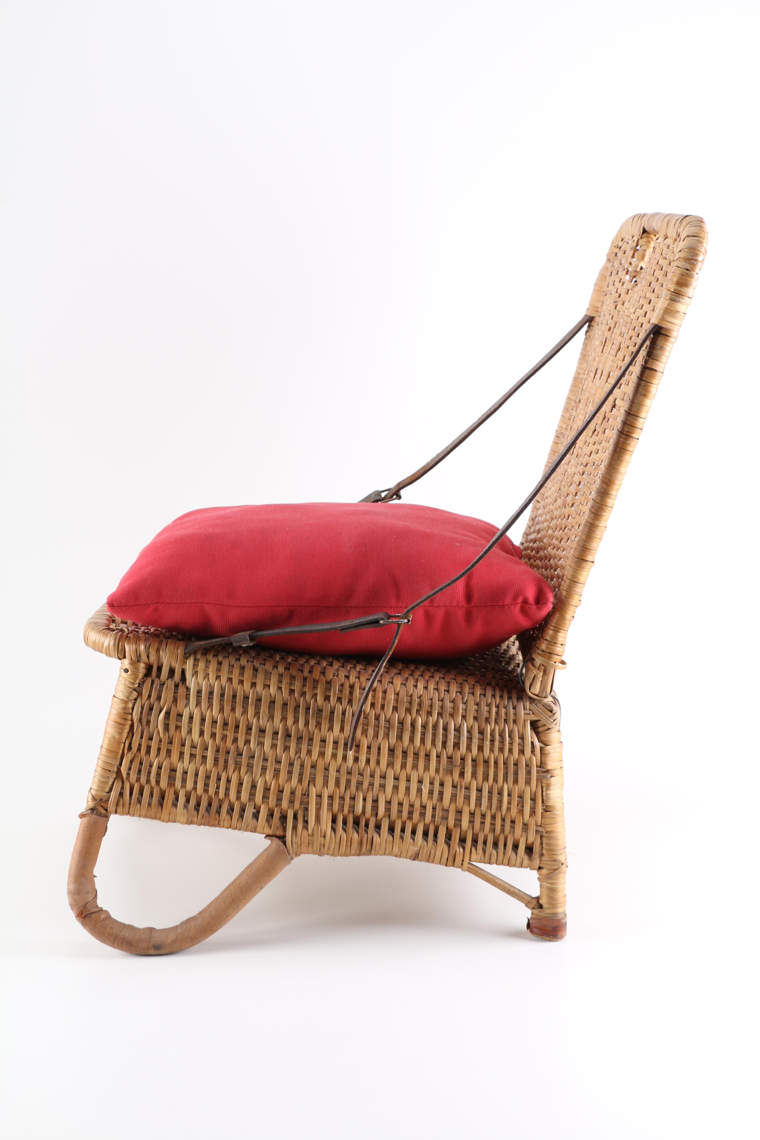 Portable Wicker Camping/Canoe Seat With Storage