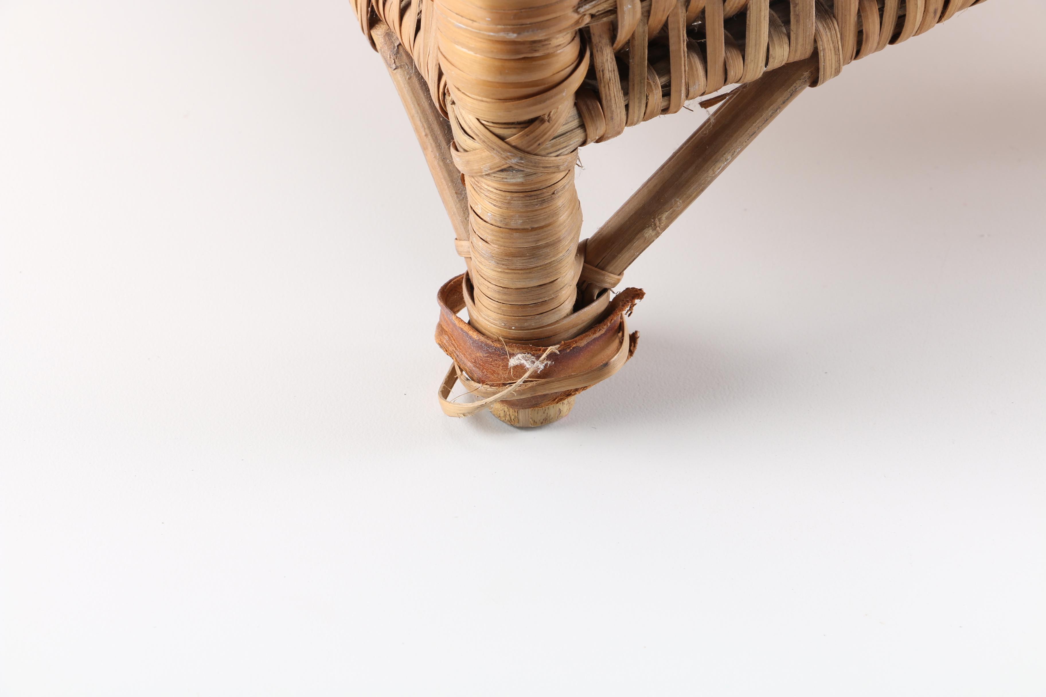 Portable Wicker Camping/Canoe Seat With Storage