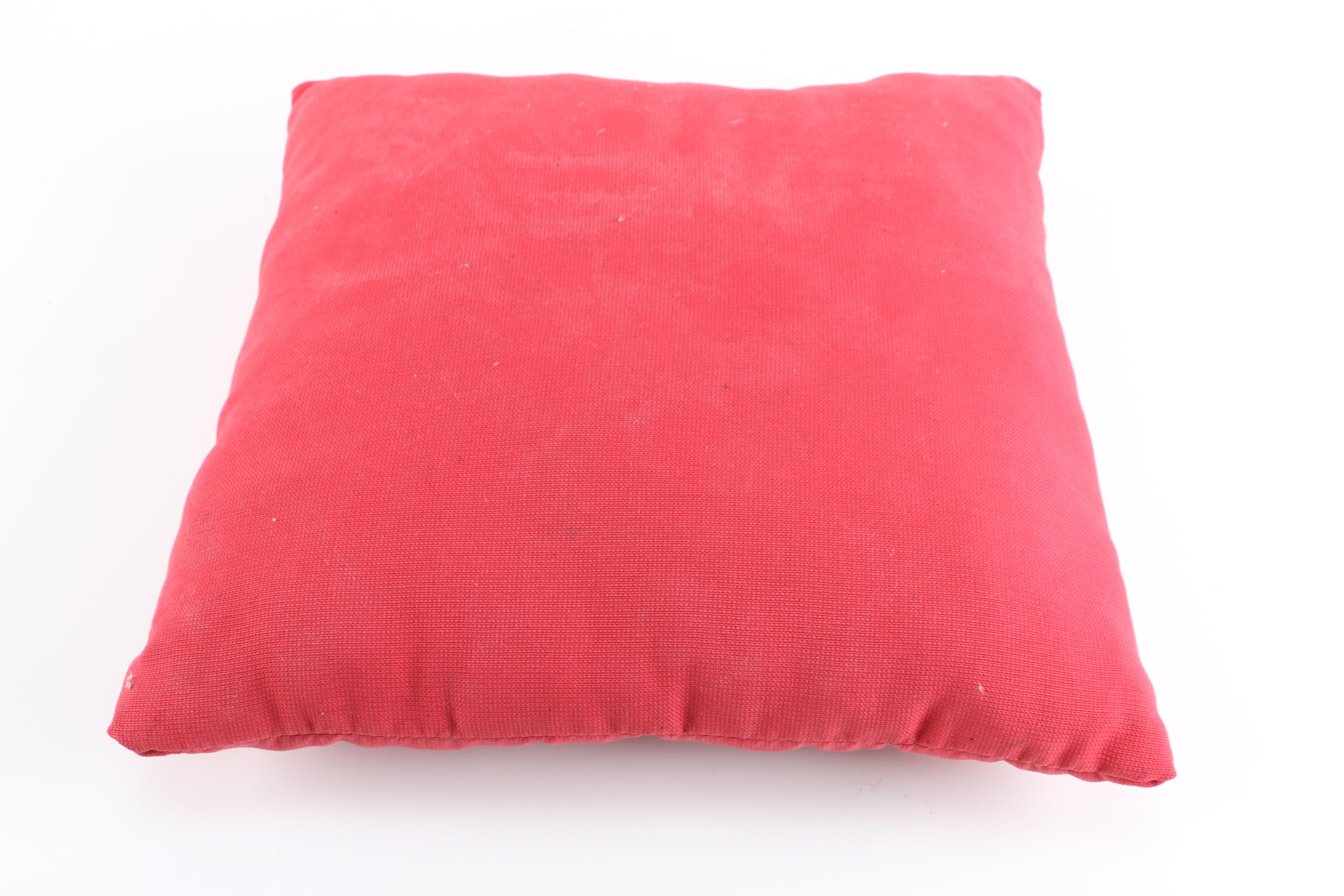 Portable Wicker Camping/Canoe Seat With Storage