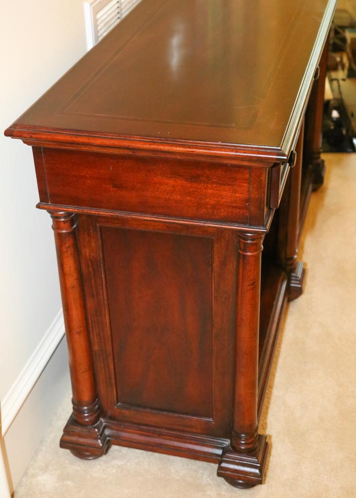 Thomasville Entertainment Stand