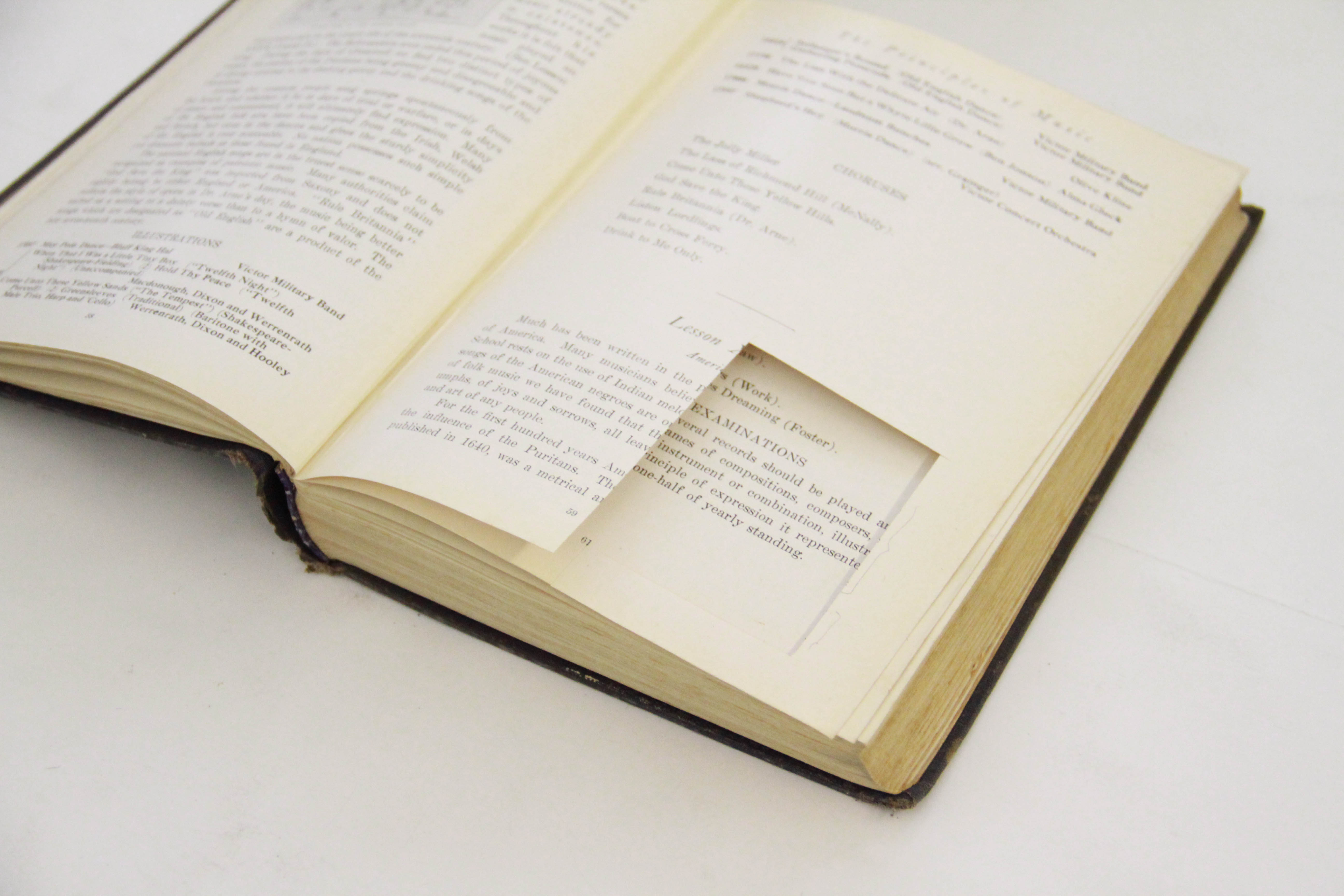 Opera Books Featuring "The Victrola Book of the Opera"