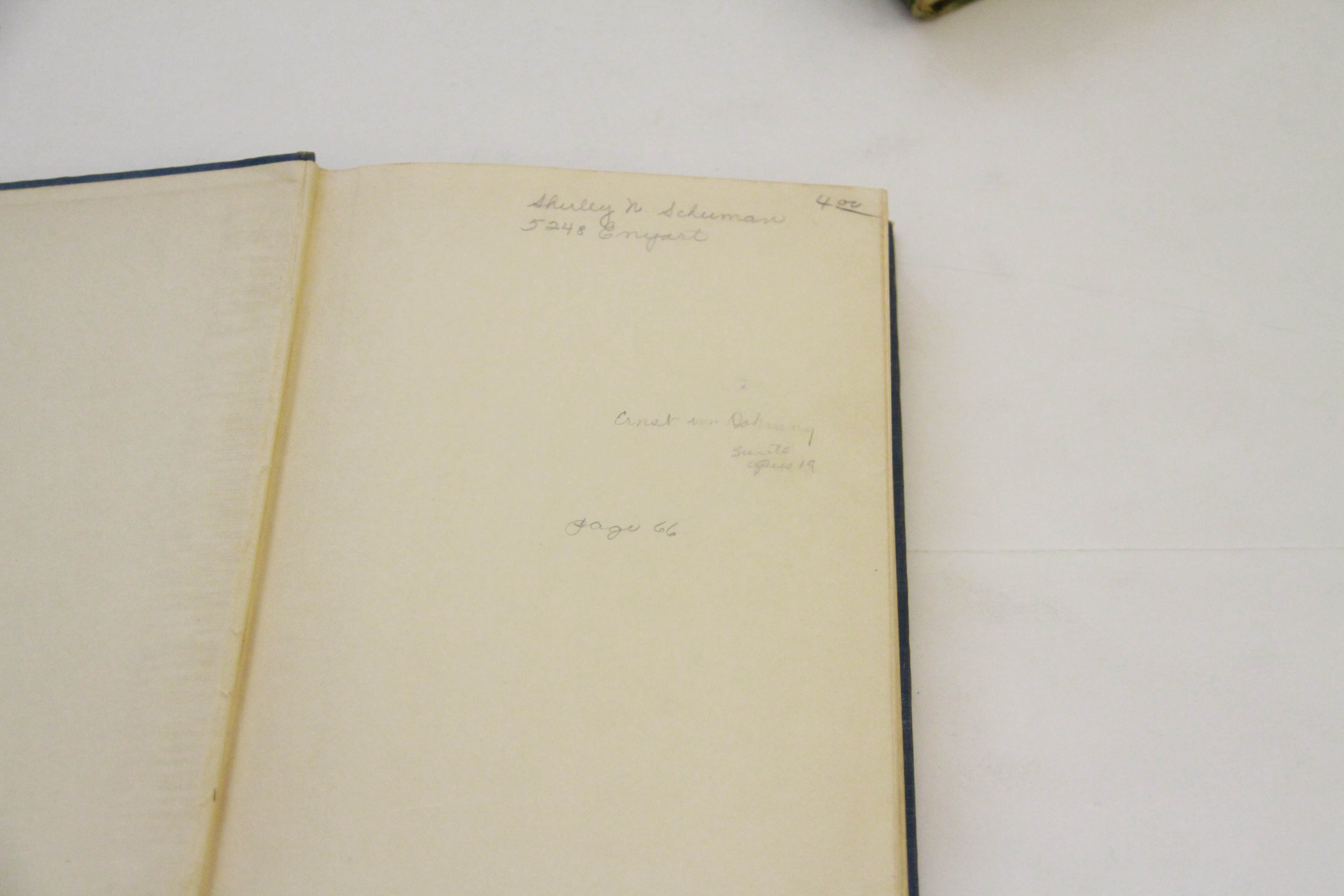 Opera Books Featuring "The Victrola Book of the Opera"