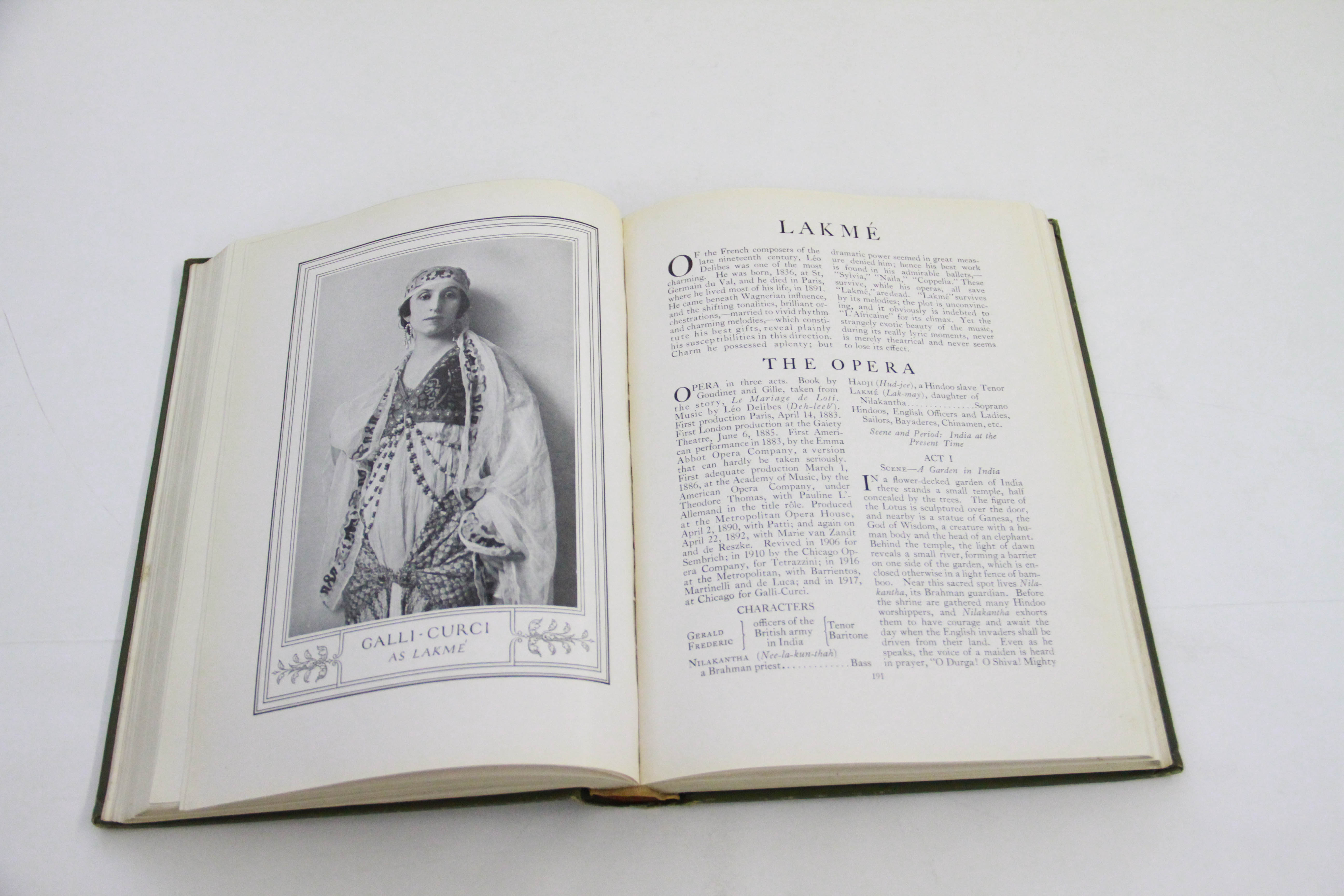 Opera Books Featuring "The Victrola Book of the Opera"