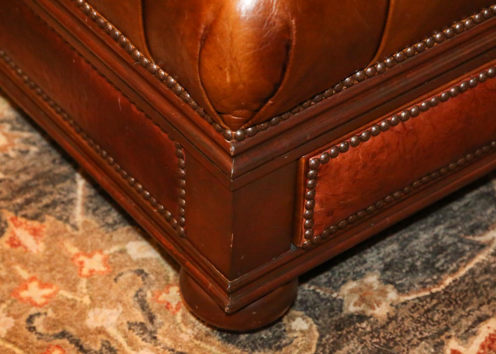 Tufted Leather Table Ottoman