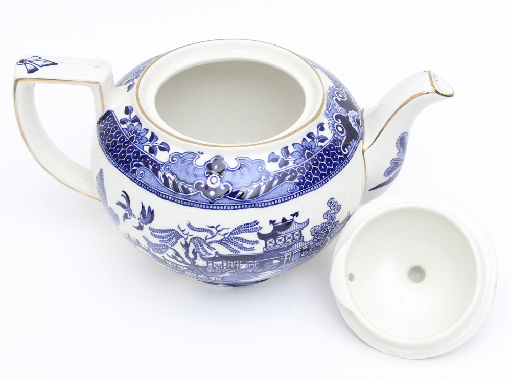 Burleigh "Blue Willow" China Tableware