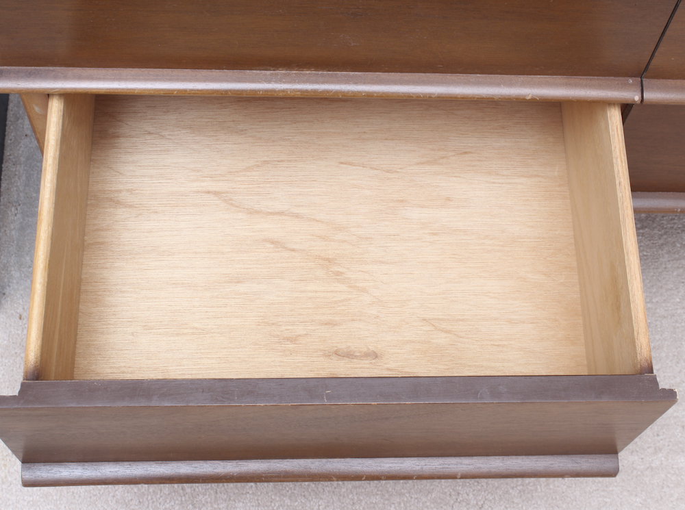 Mid-Century Chest of Drawers