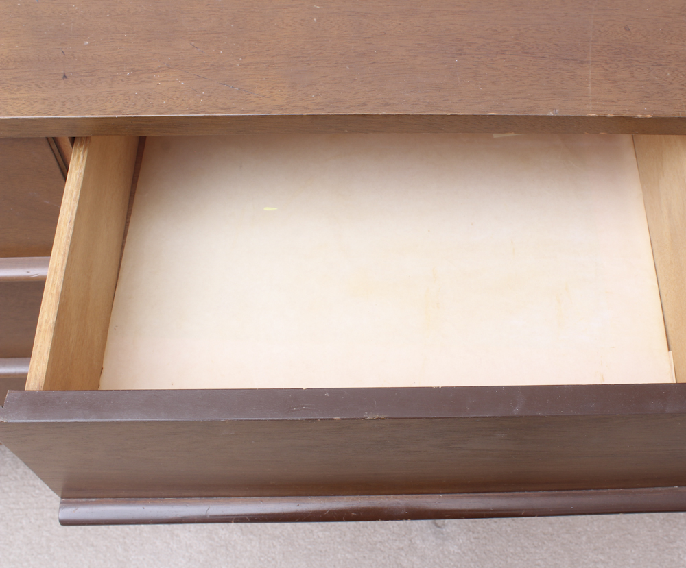 Mid-Century Chest of Drawers