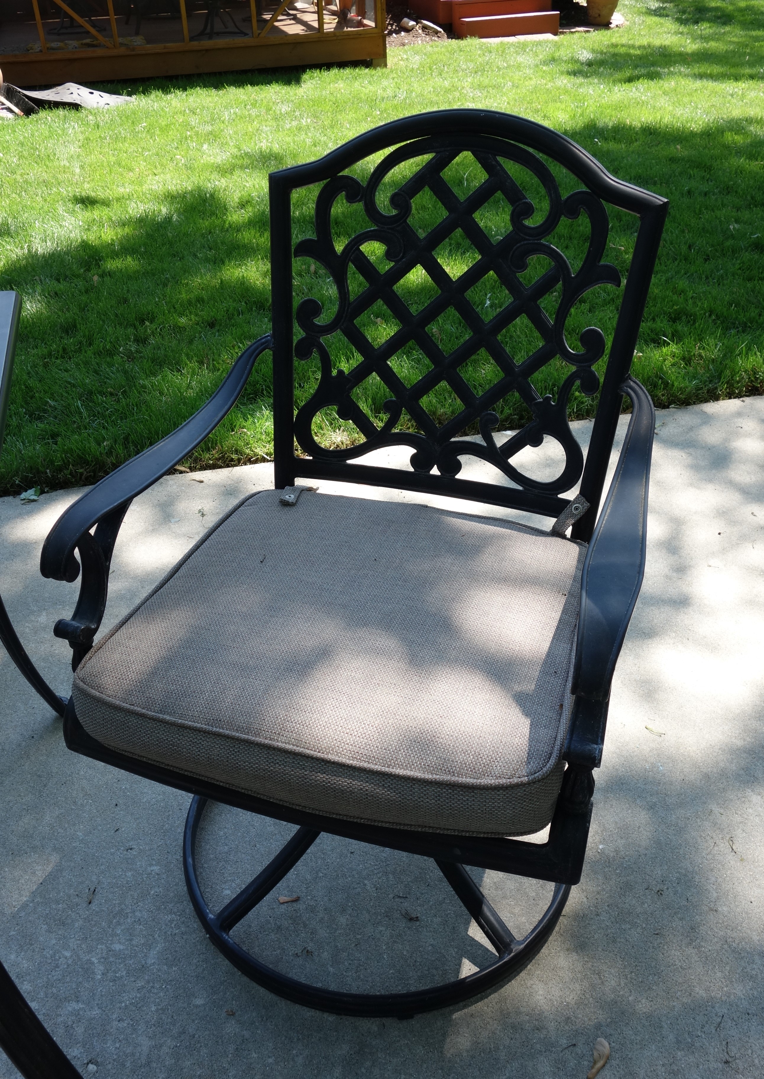 Martha Stewart Living Patio Glass Top Table & Six Chairs