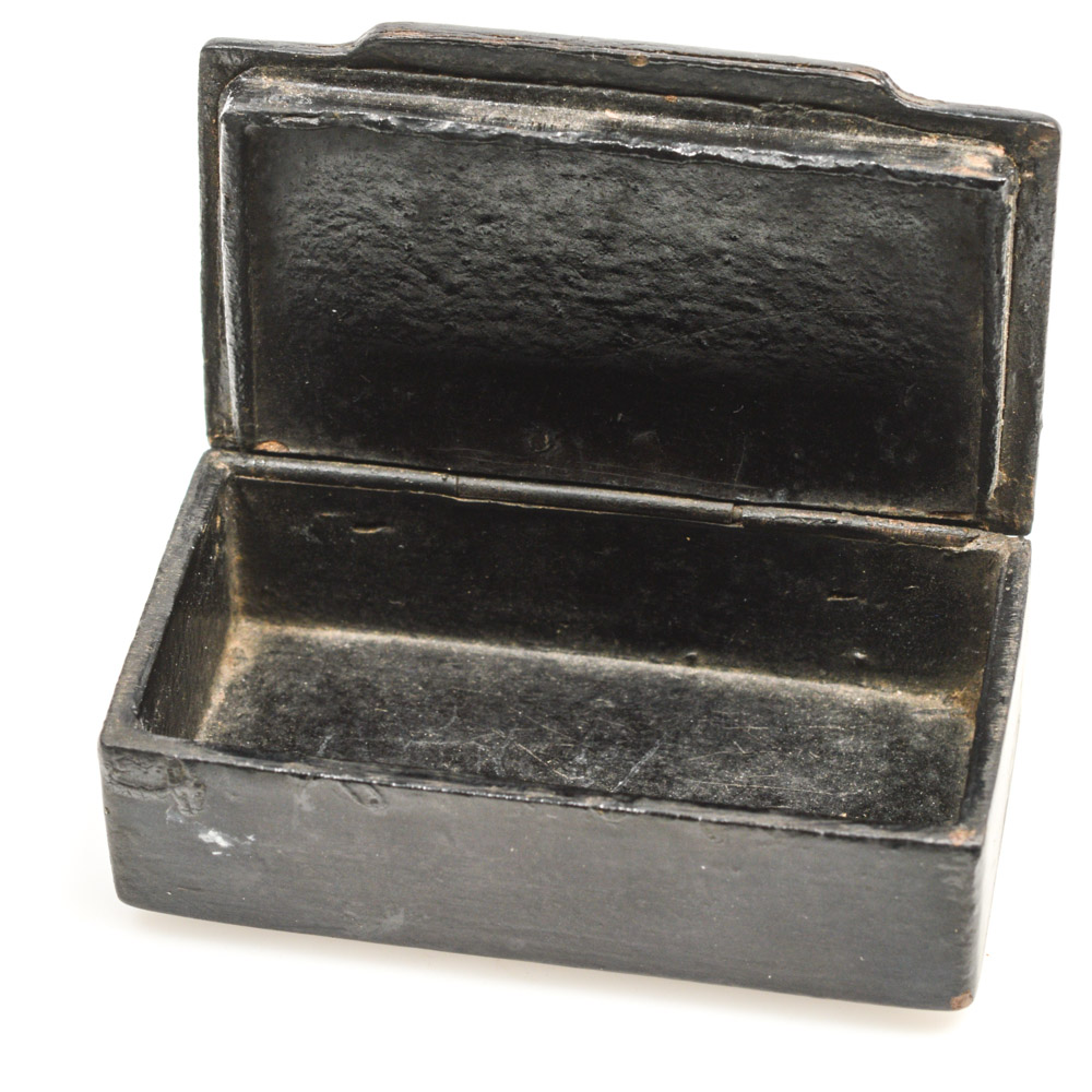 Antique Rectangular Box with Diamond Decoration