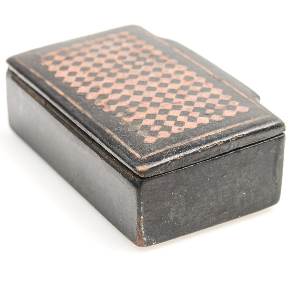 Antique Rectangular Box with Diamond Decoration