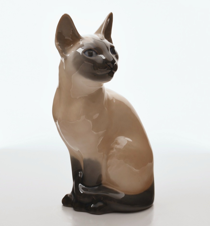 Royal Copenhagen Porcelin "Sitting Siamese Cat" By Th. Madsen