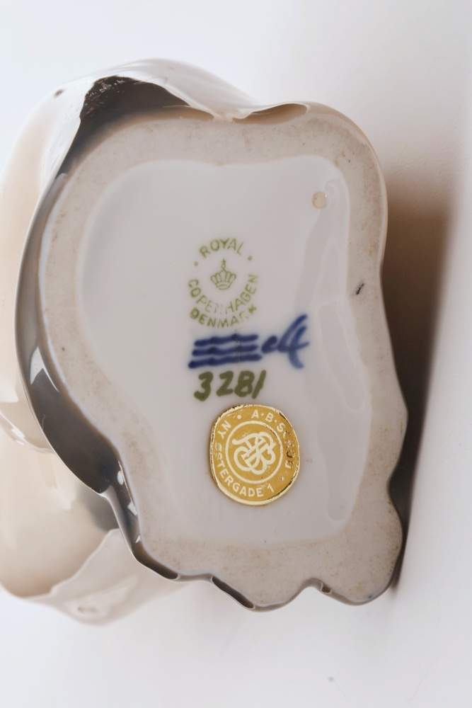 Royal Copenhagen Porcelin "Sitting Siamese Cat" By Th. Madsen