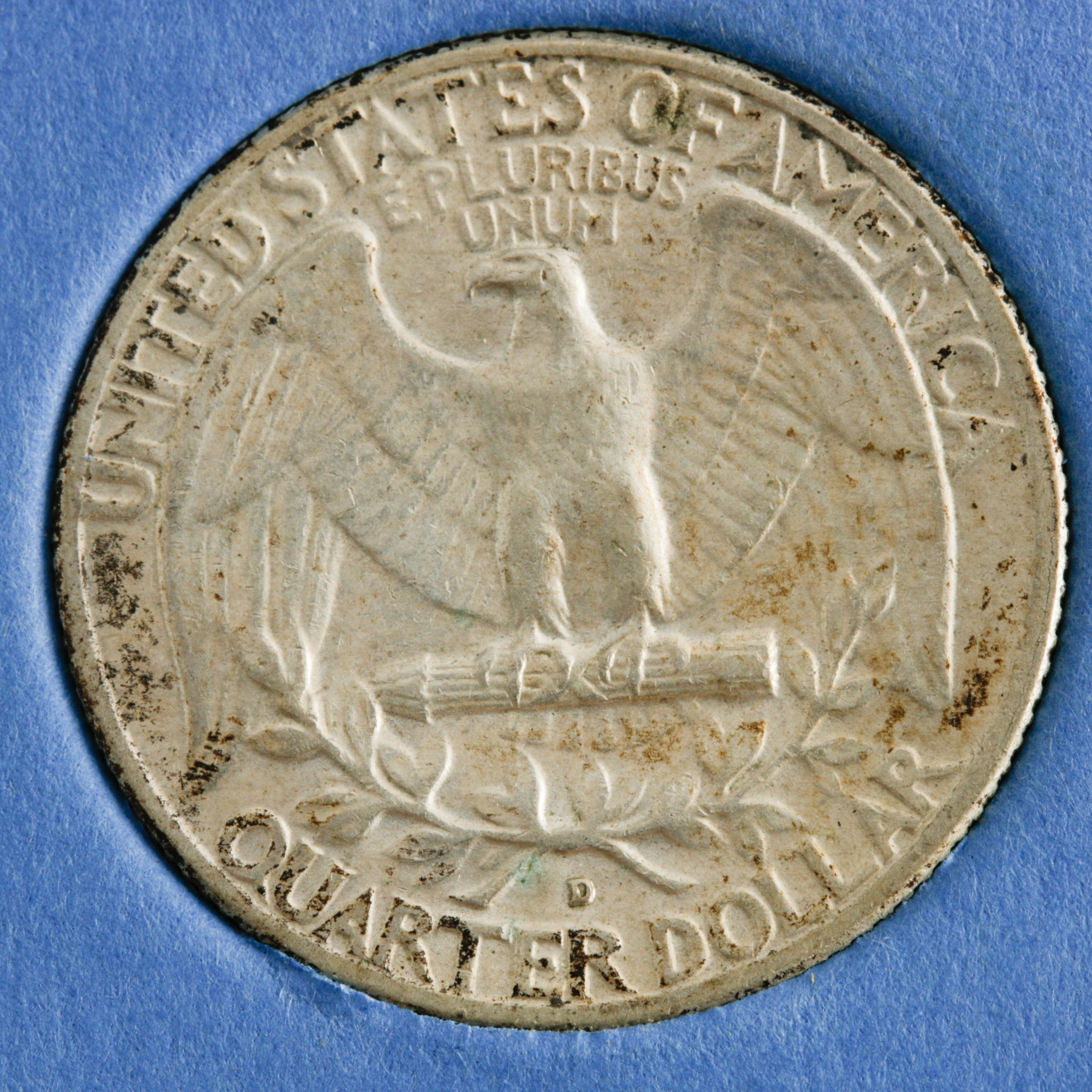 Group of 10 George Washington Silver Quarters in a Whitman Coin Folder Ranging in Age from 1960 to 1964