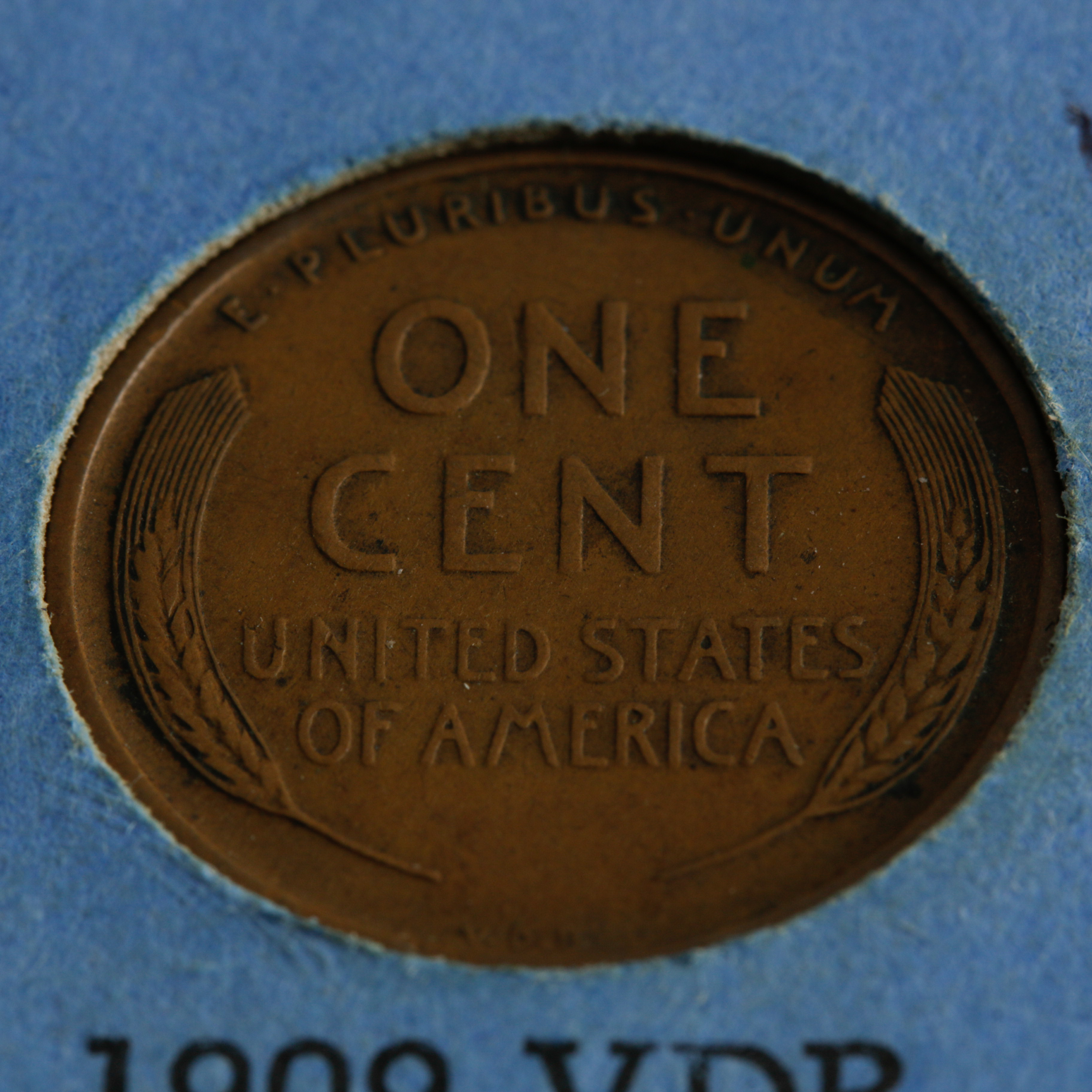 Group of 130 Lincoln Head Cents in Two Whitman Coin Folders Ranging in Age from 1909 to 1968