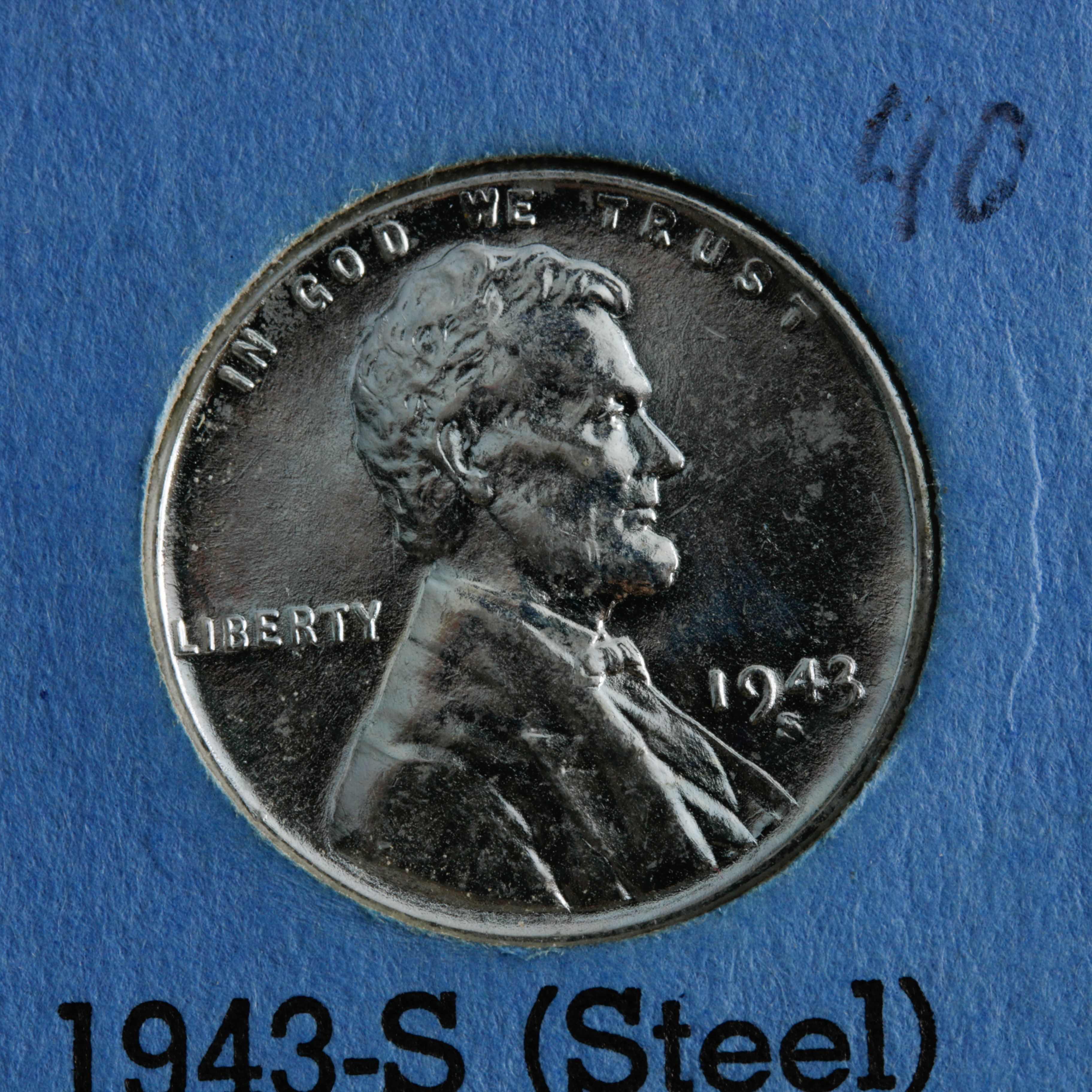 Group of 130 Lincoln Head Cents in Two Whitman Coin Folders Ranging in Age from 1909 to 1968