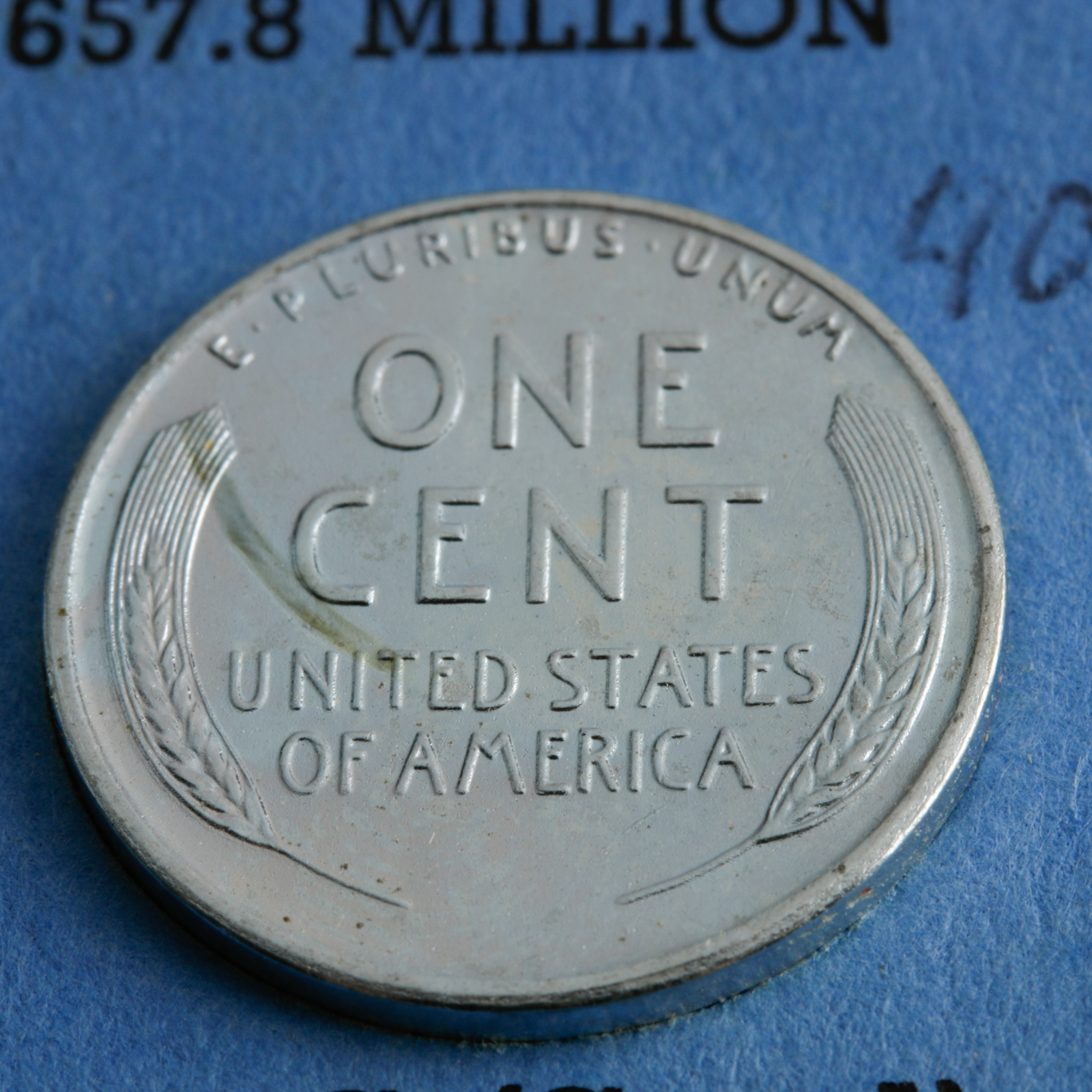 Group of 130 Lincoln Head Cents in Two Whitman Coin Folders Ranging in Age from 1909 to 1968