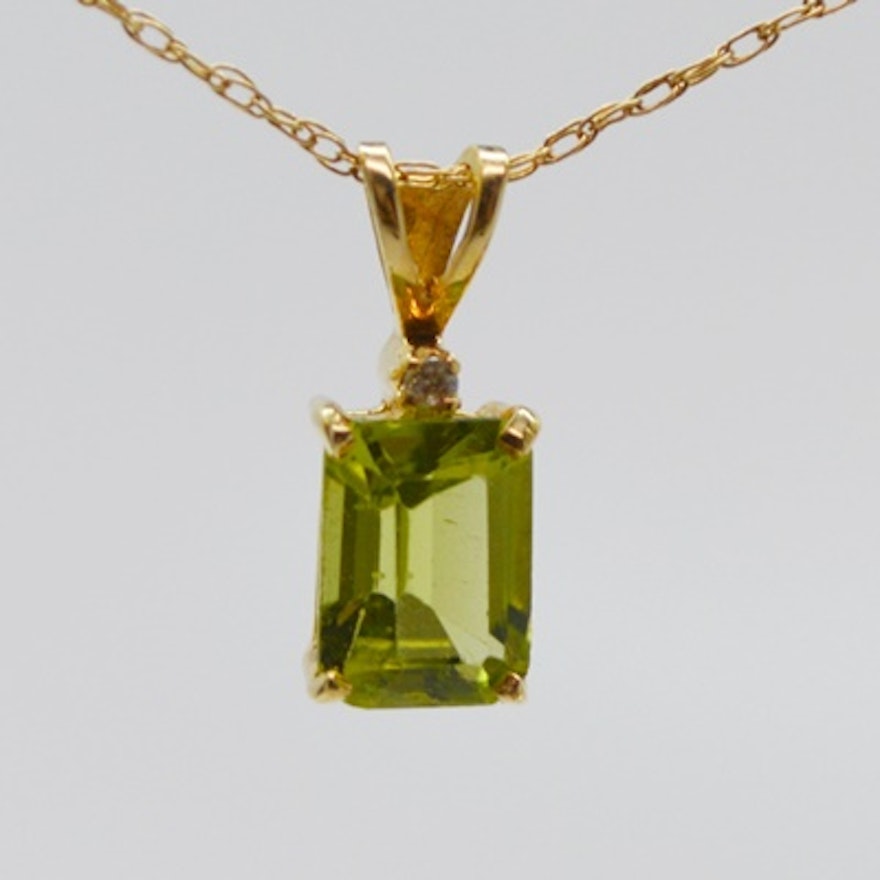 14K Yellow Gold Peridot Pendant Necklace