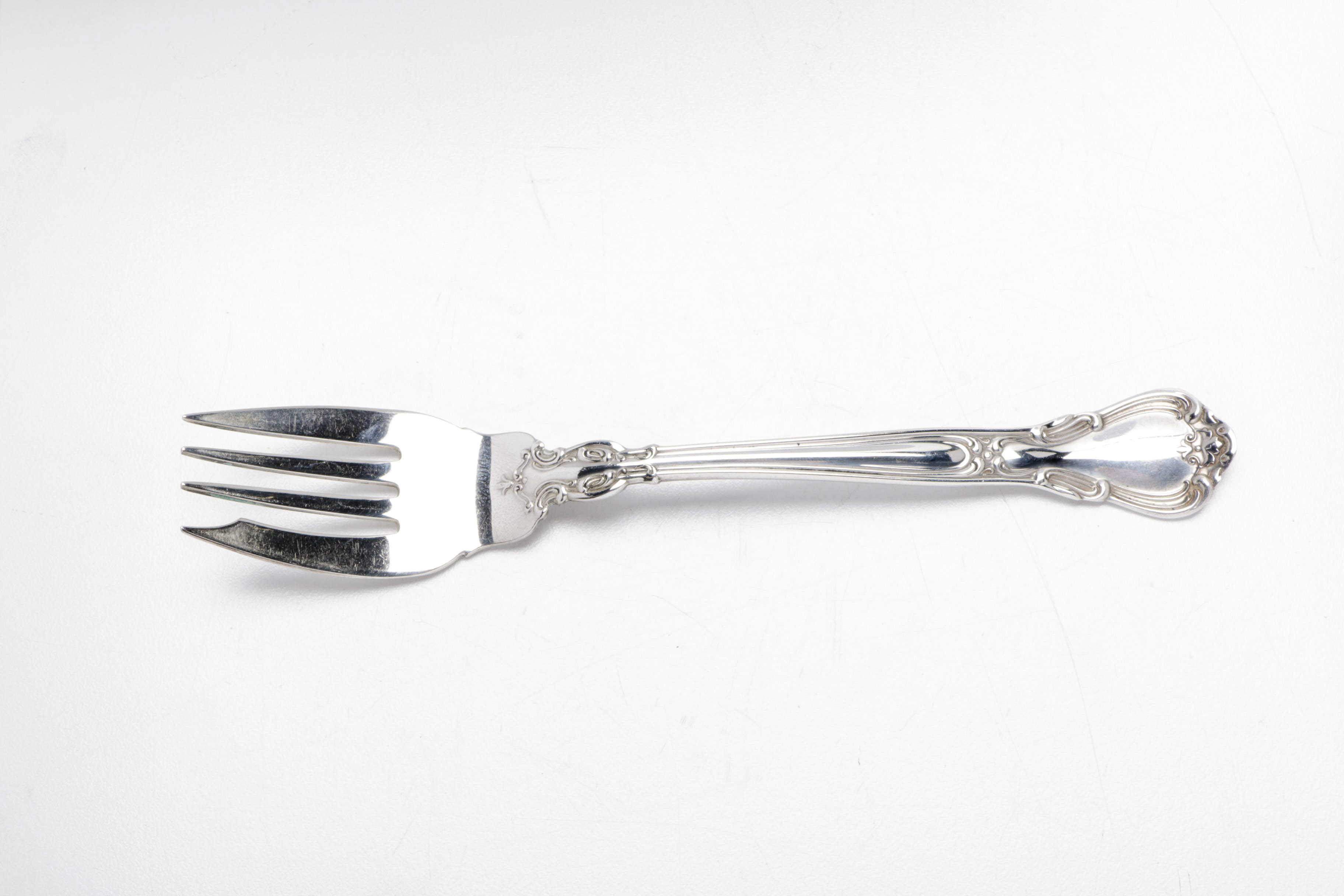 Gorham Manufacturing Co. "Chantilly" Sterling Silver Flatware Set